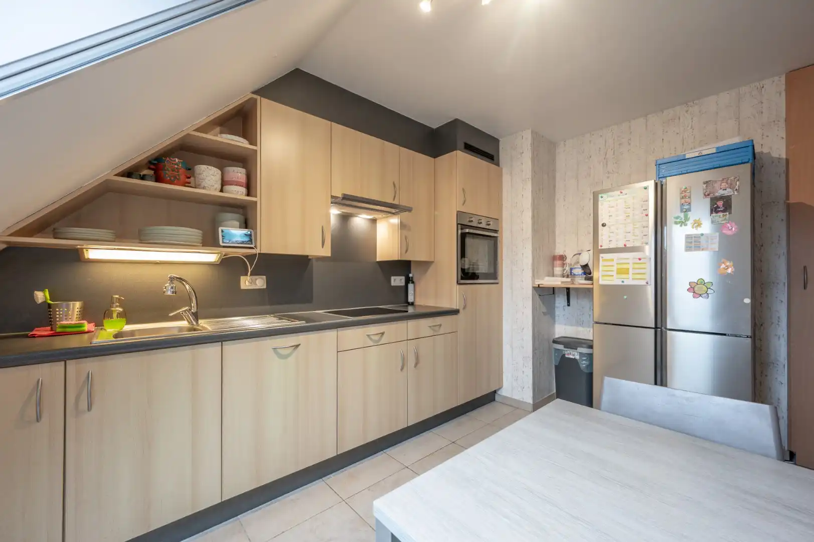 Instapklaar appartement op centrale ligging! foto 5