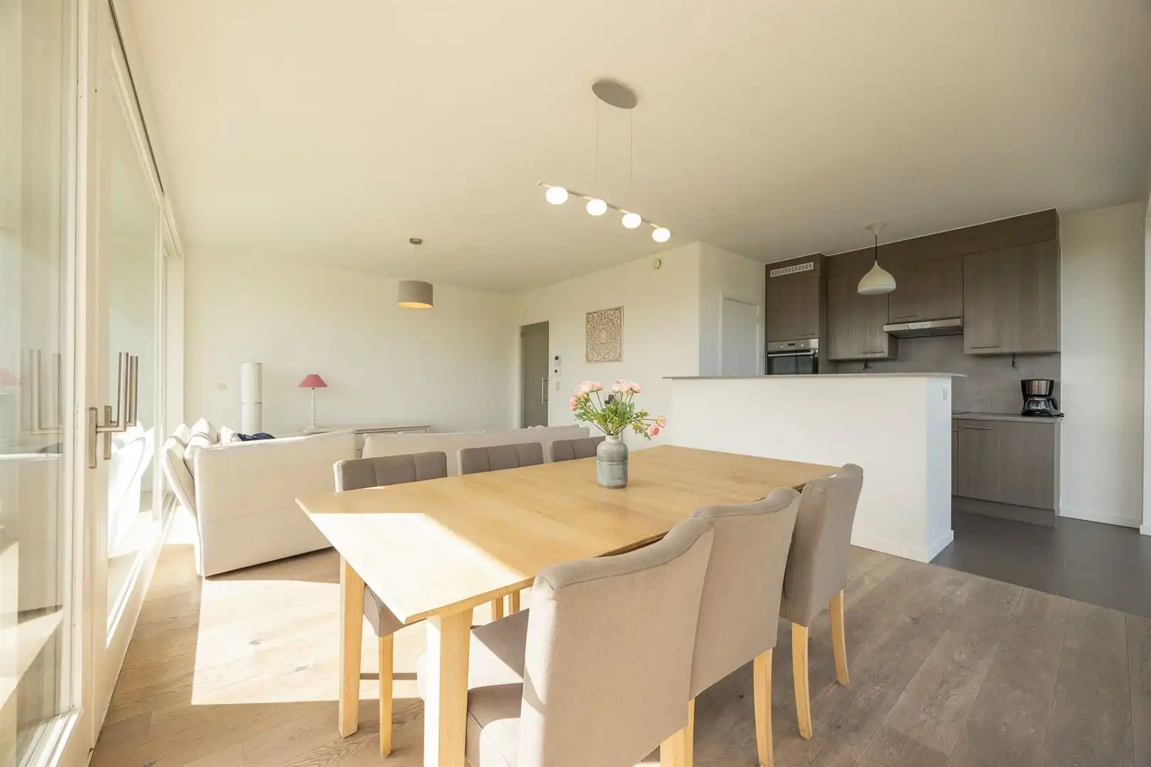 3 slaapkamer appartement met prachtig zicht op groen! foto 2
