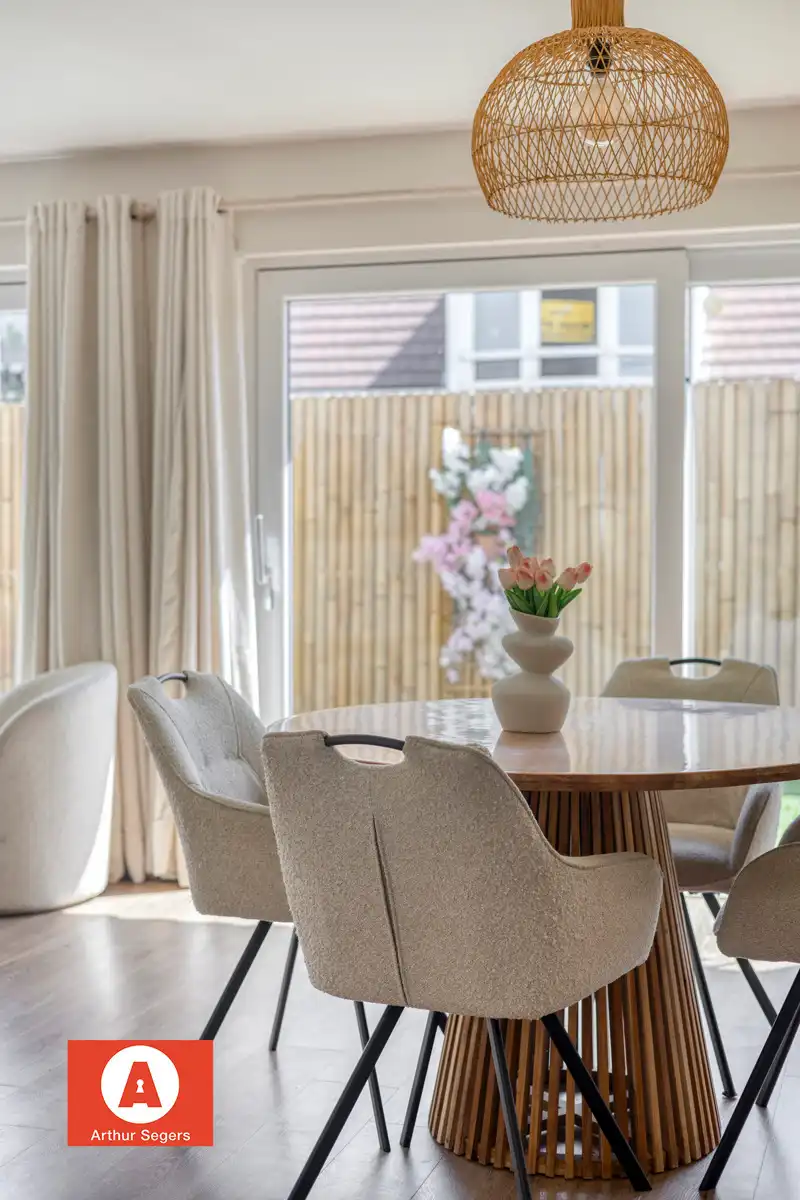 Hedendaags, energiezuinig en ruim dorps-appartement (126 m²) foto 6