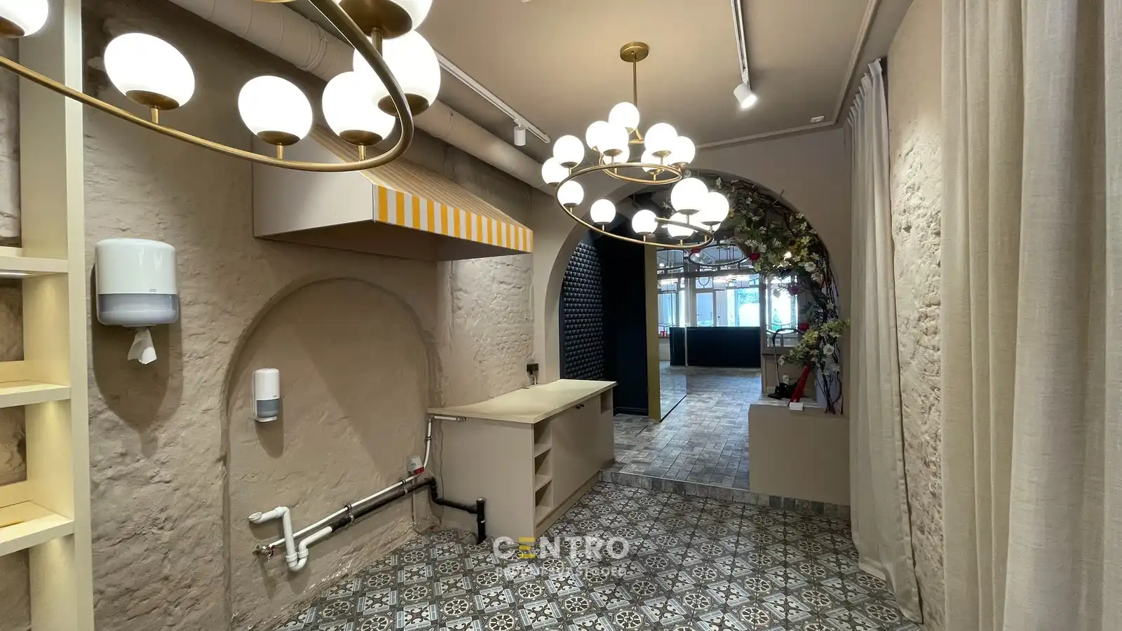 Instapklaar HANDELSPAND (4 verdiepingen) op AAA-locatie (Zuidzandstraat) in het historisch centrum van Brugge! foto 5
