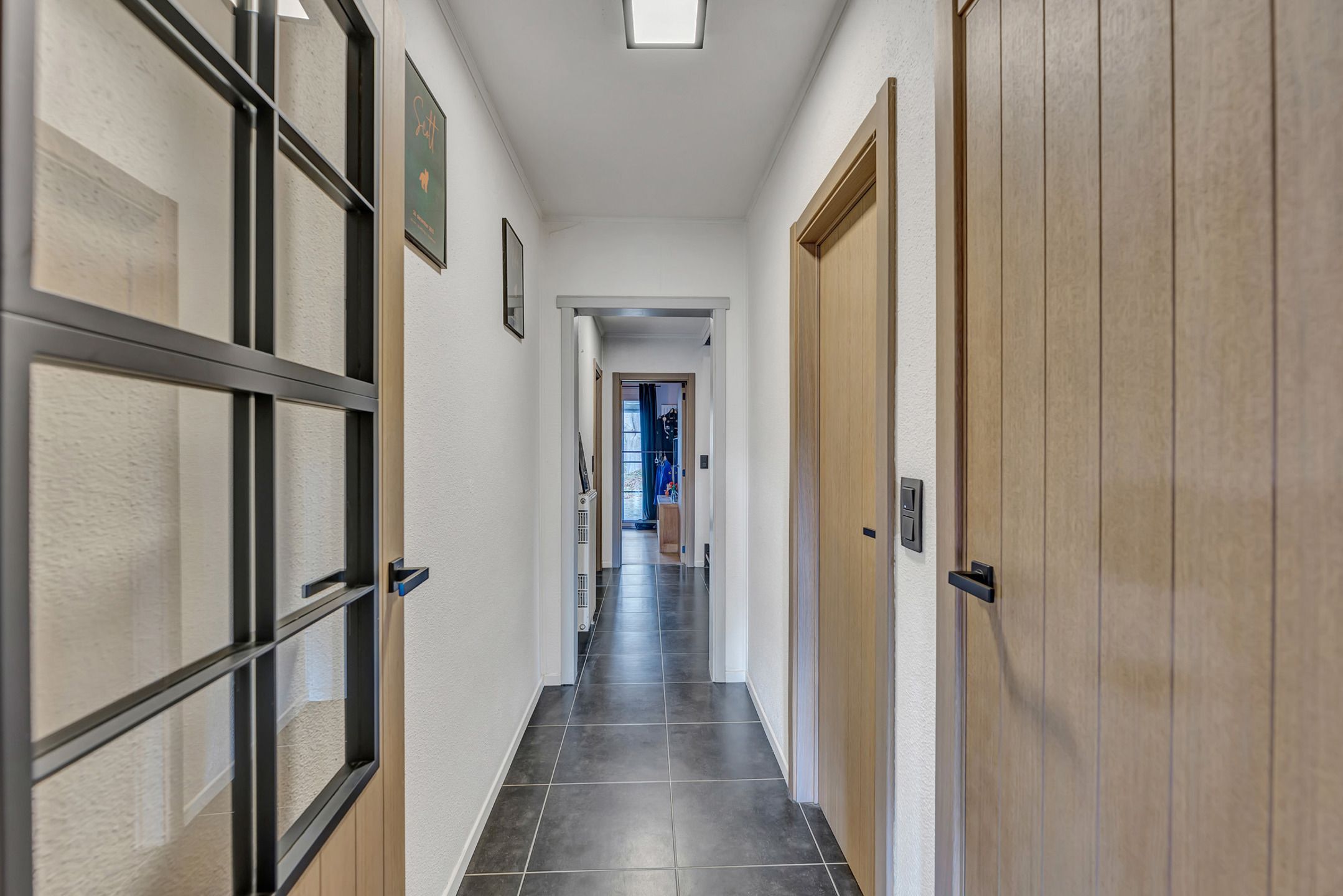 Gezellige woning met ruime tuin foto 8