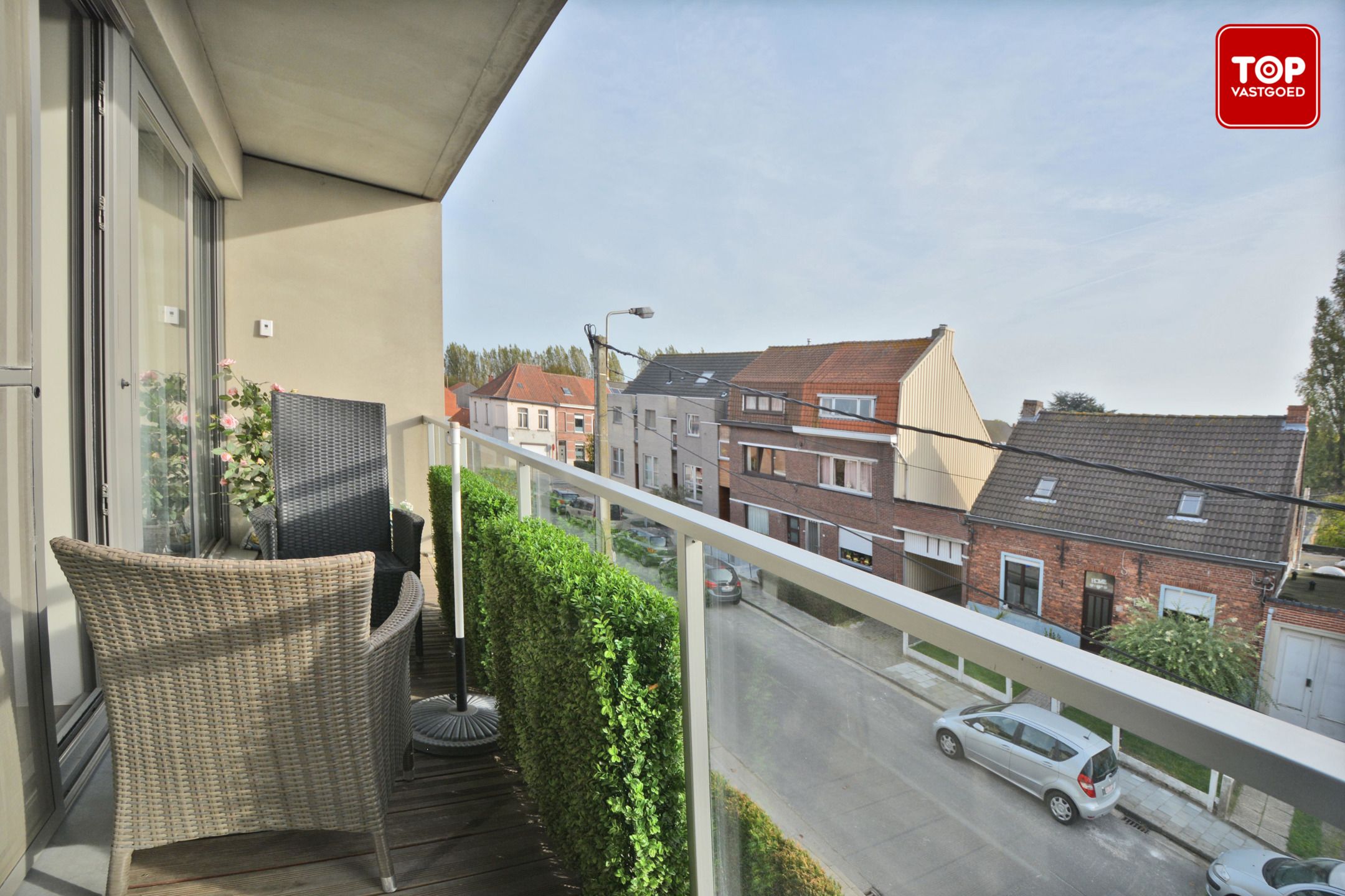 Instapklaar duplex appartement met  2 terrassen. foto 14
