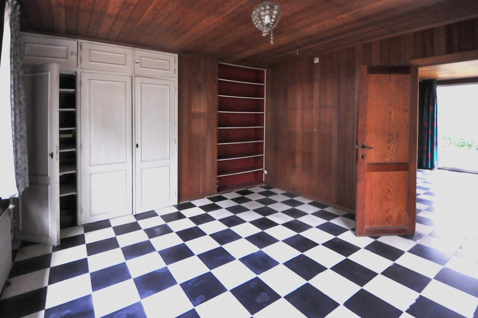 Uitzonderlijk villa-perceel gelegen in residentiële villa omgeving foto 15