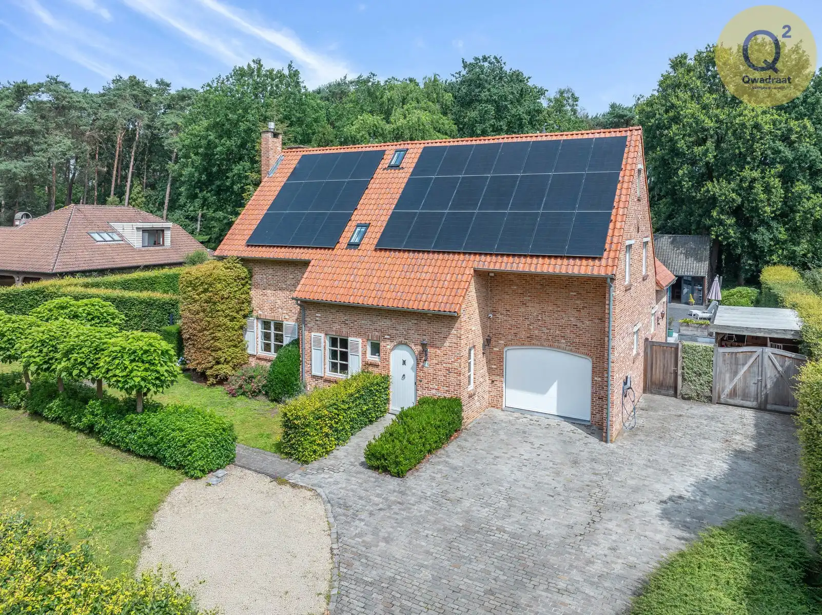 Rustig gelegen villa van met zwembad en poolhouse  foto 8