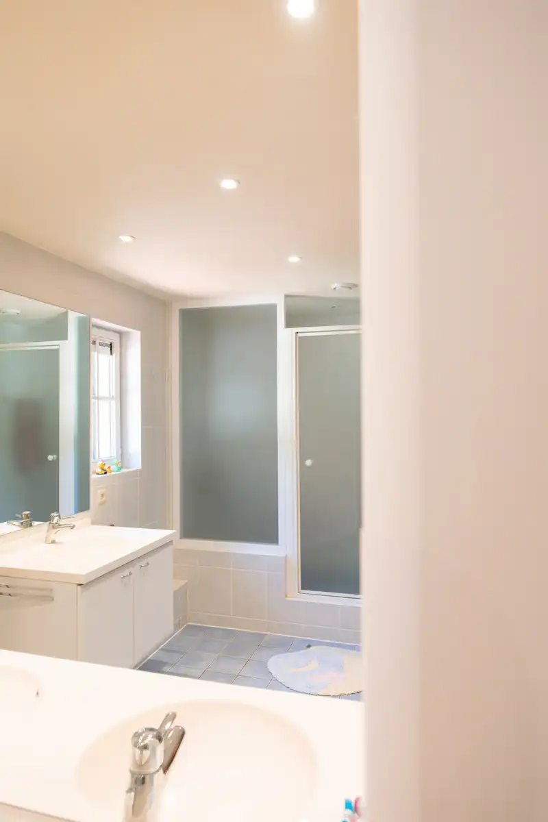 Prachtige open bebouwing met riante tuin op toplocatie foto 17