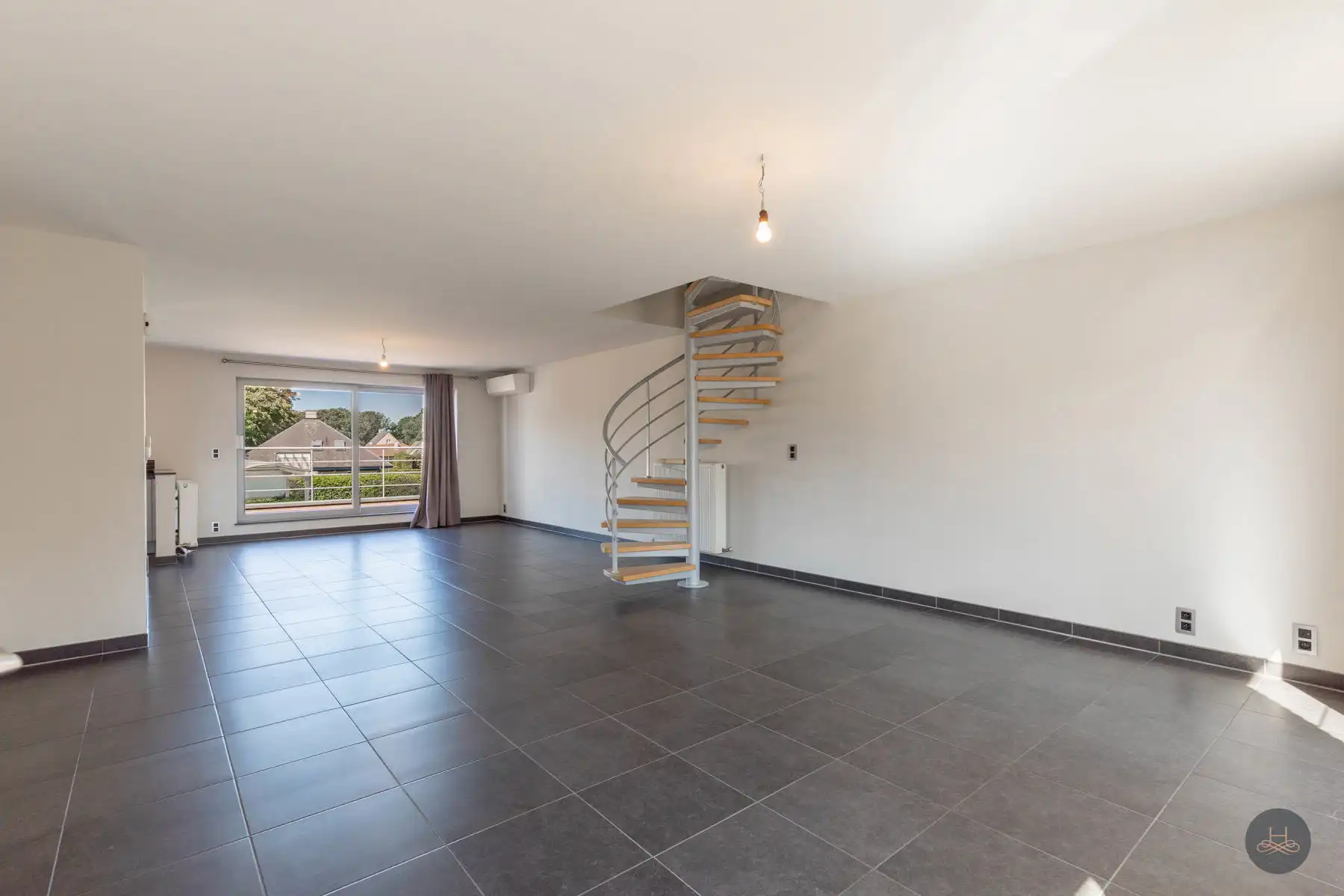 Leuke en ruime duplex in centrum Baal foto 3
