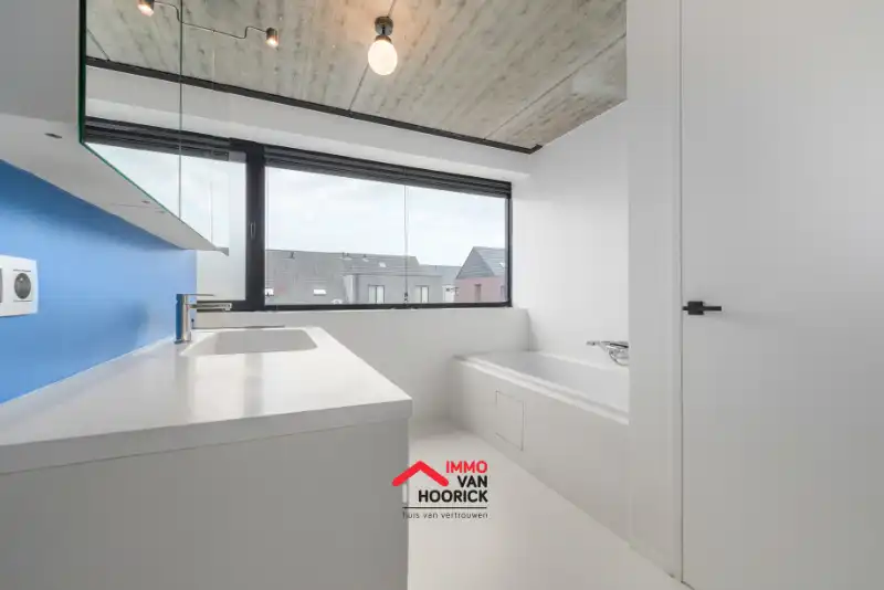 Prachtige ruime instapklare woning ! foto 9