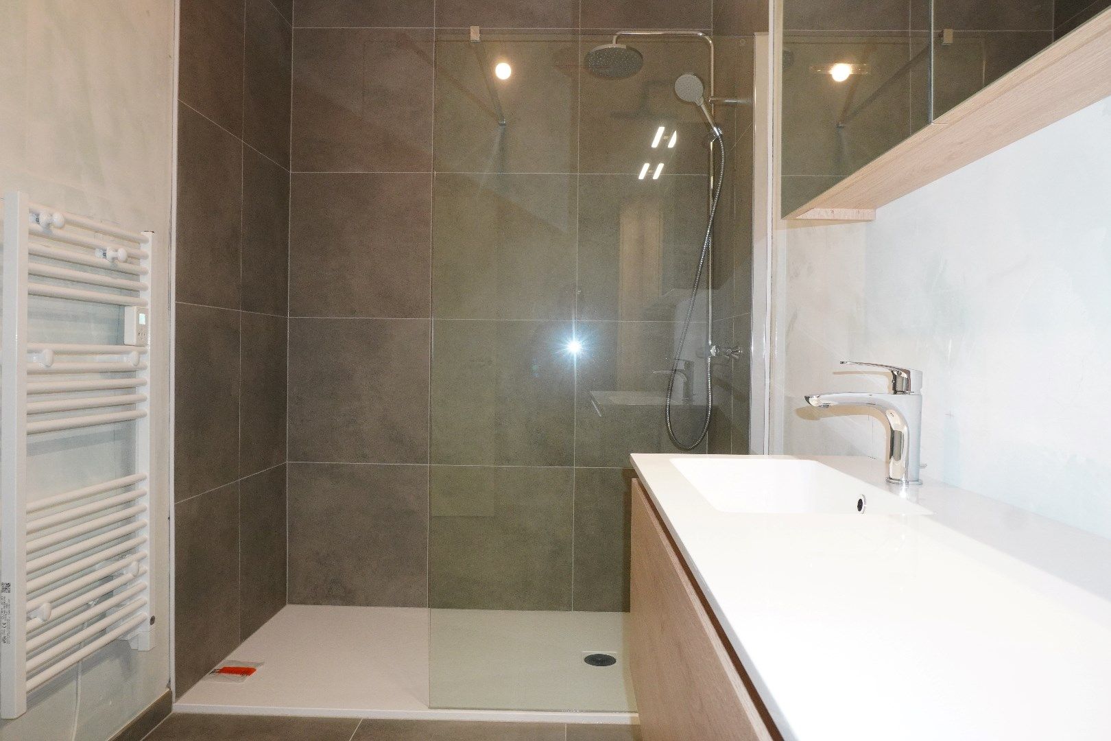 Energiezuinig nieuwbouwappartement met 2 slaapkamers en autostaanplaats foto 11
