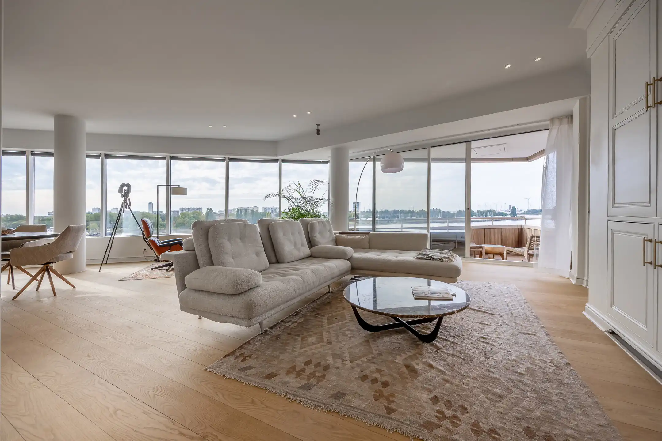 Exclusief appartement met panoramisch Scheldezicht foto 8