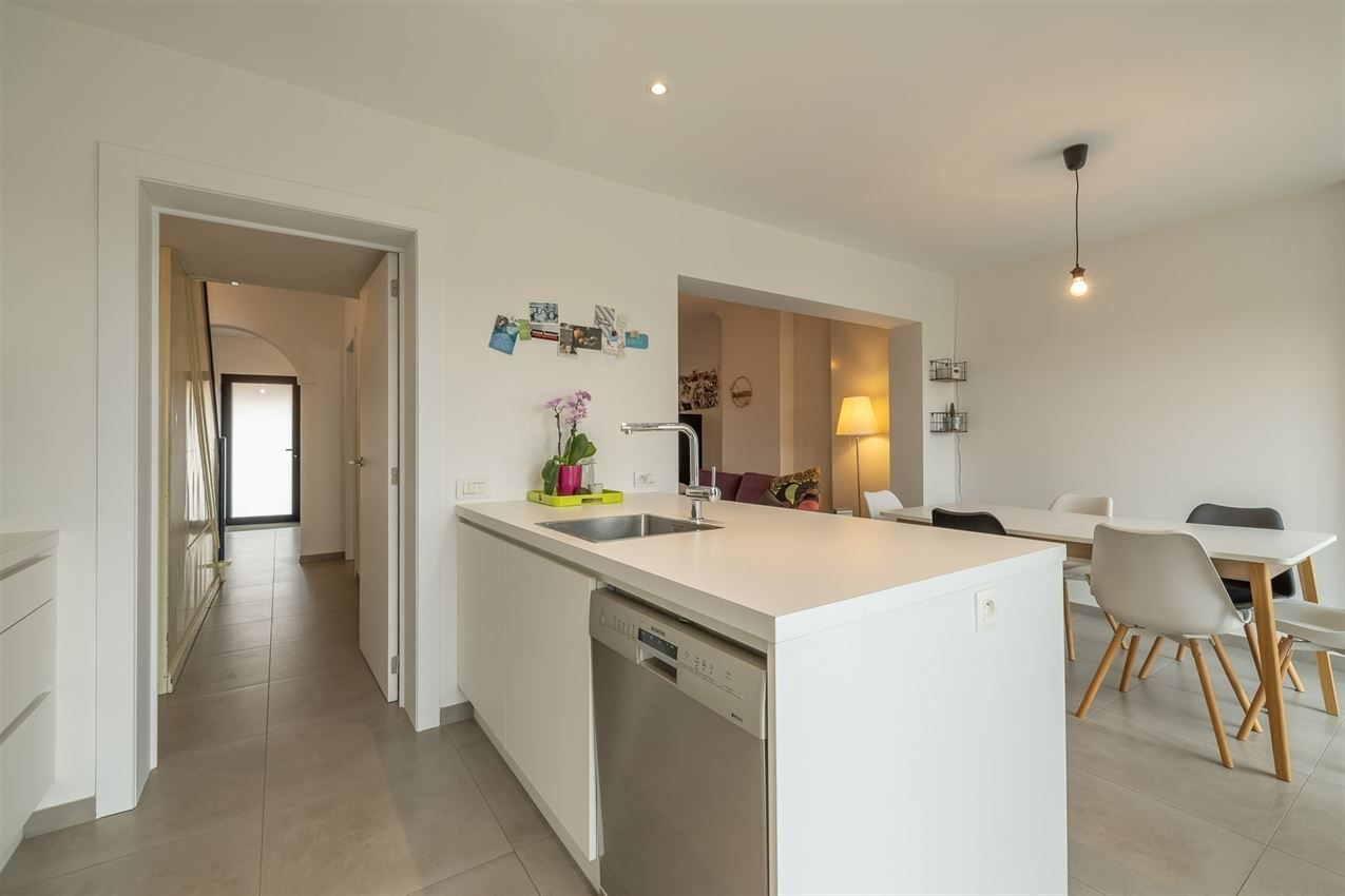 gerenoveerd, toplocatie, label C,oostterras, tuin foto 8