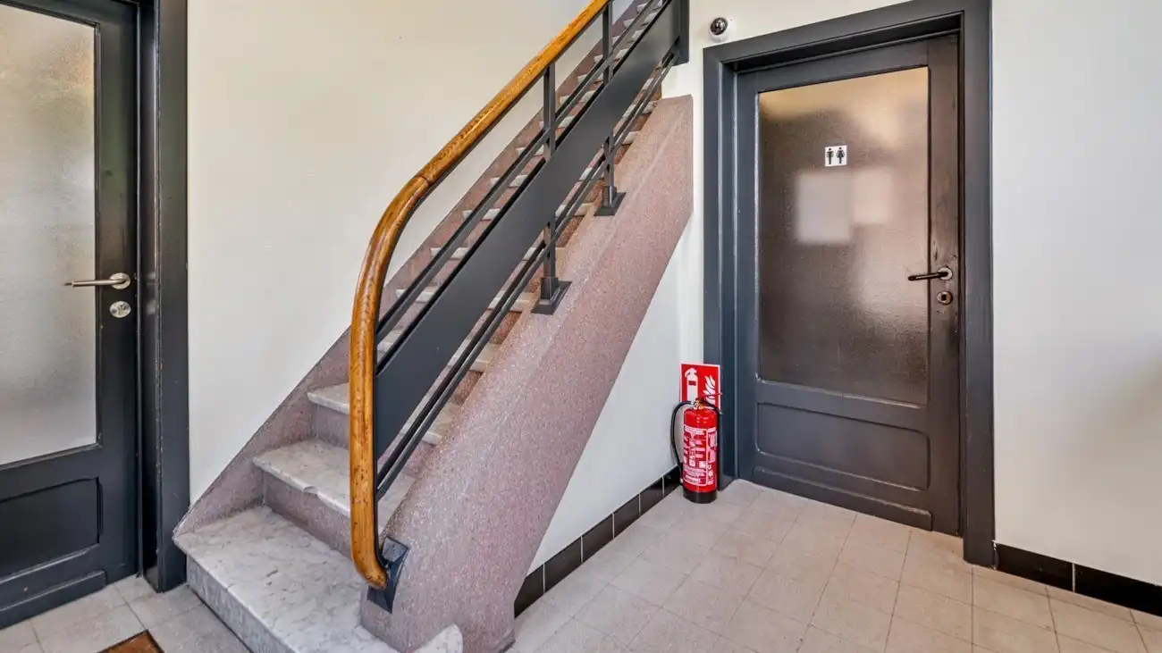 Volledig gerenoveerde kantoren in kleinschalig business center in Gent foto 18