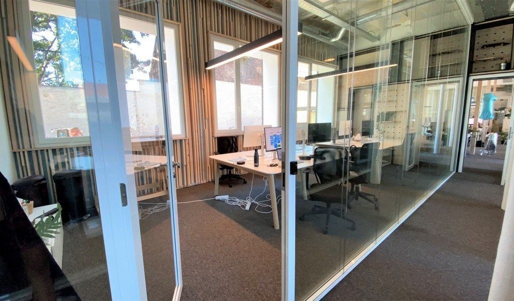 Kantoren in karaktervol gerenoveerd industrieel kantoorgebouw BC Watt Factory foto 11