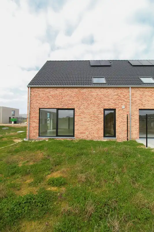 Lichtrijke landelijke nieuwbouwwoningen te Roeselare foto 18