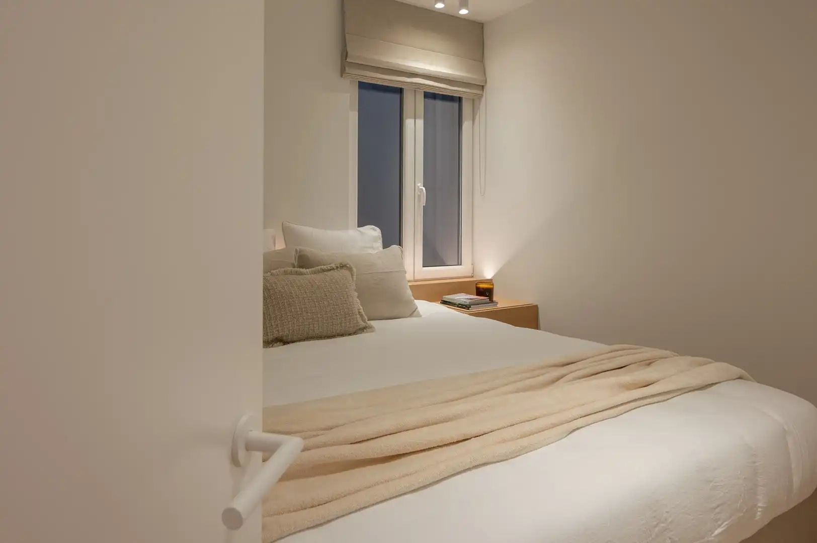 Instapklaar 3-slaapkamer appartement met terras nabij de Zeedijk. foto 20