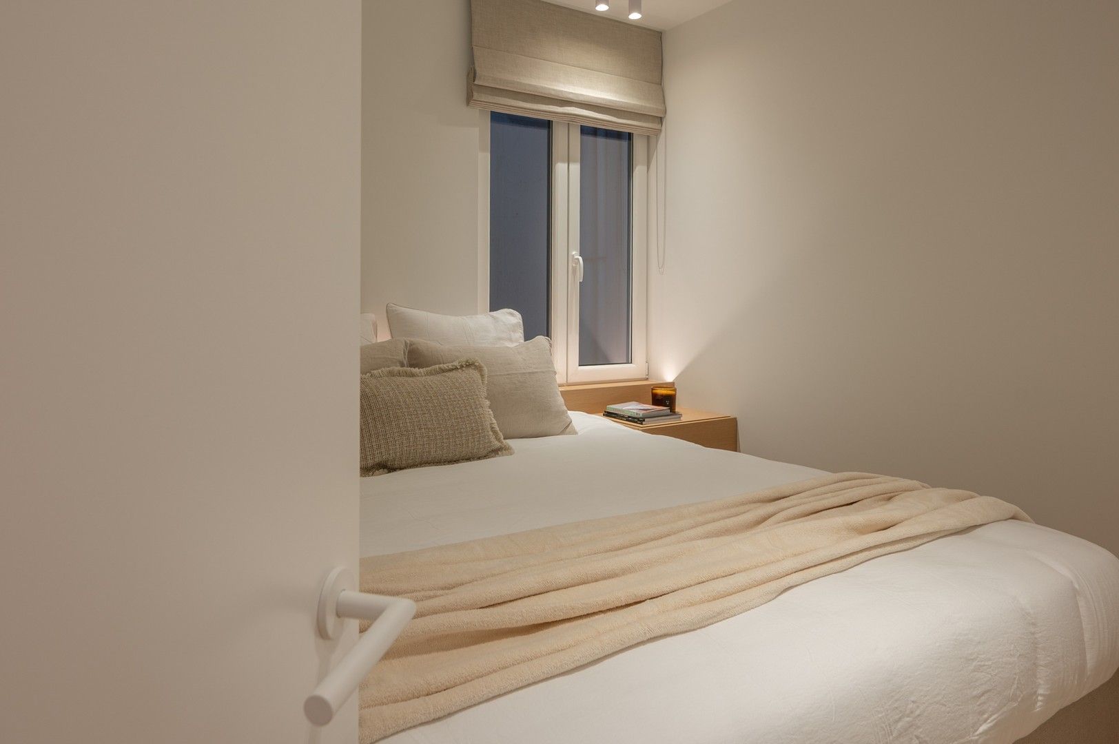 Instapklaar 3-slaapkamer appartement met terras nabij de Zeedijk. foto 20