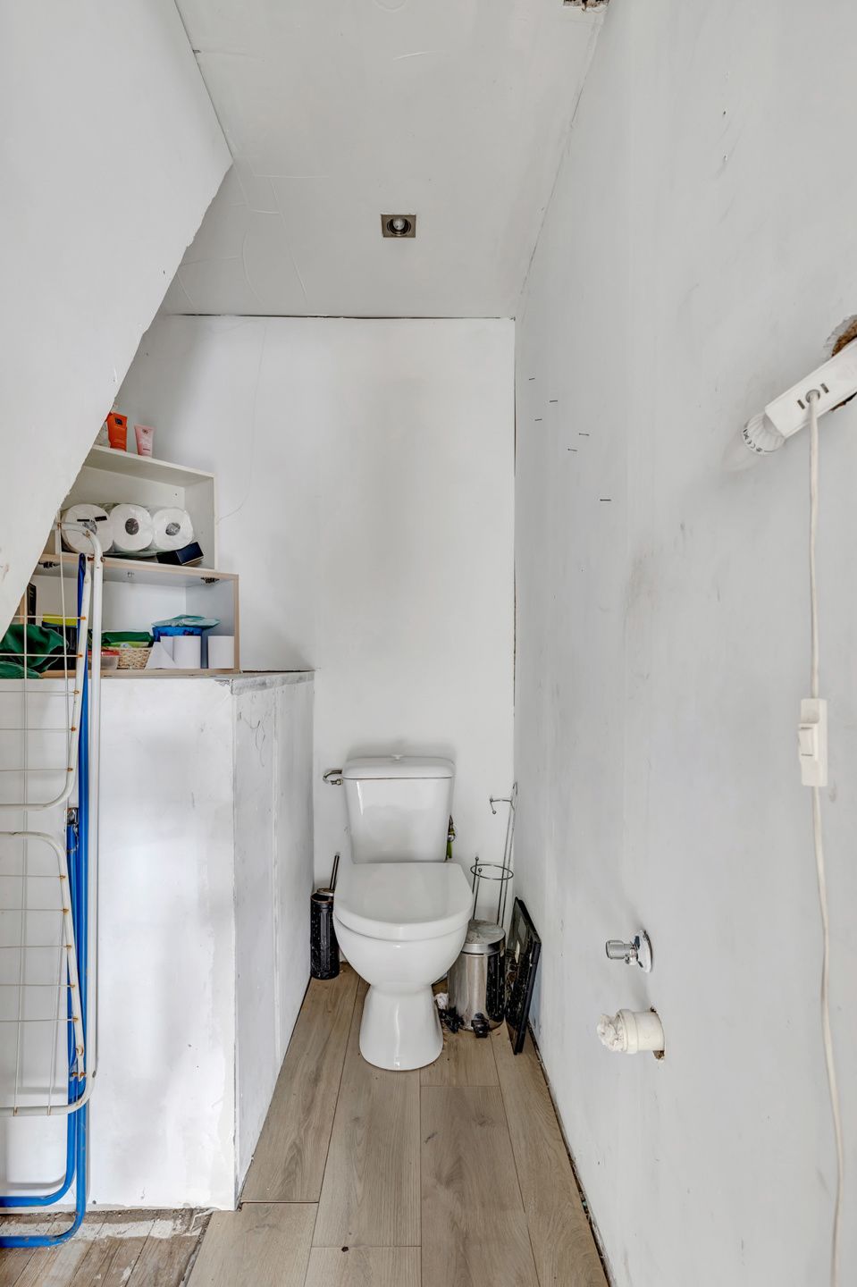 Te renoveren woning te koop in Lebbeke met garage foto 18