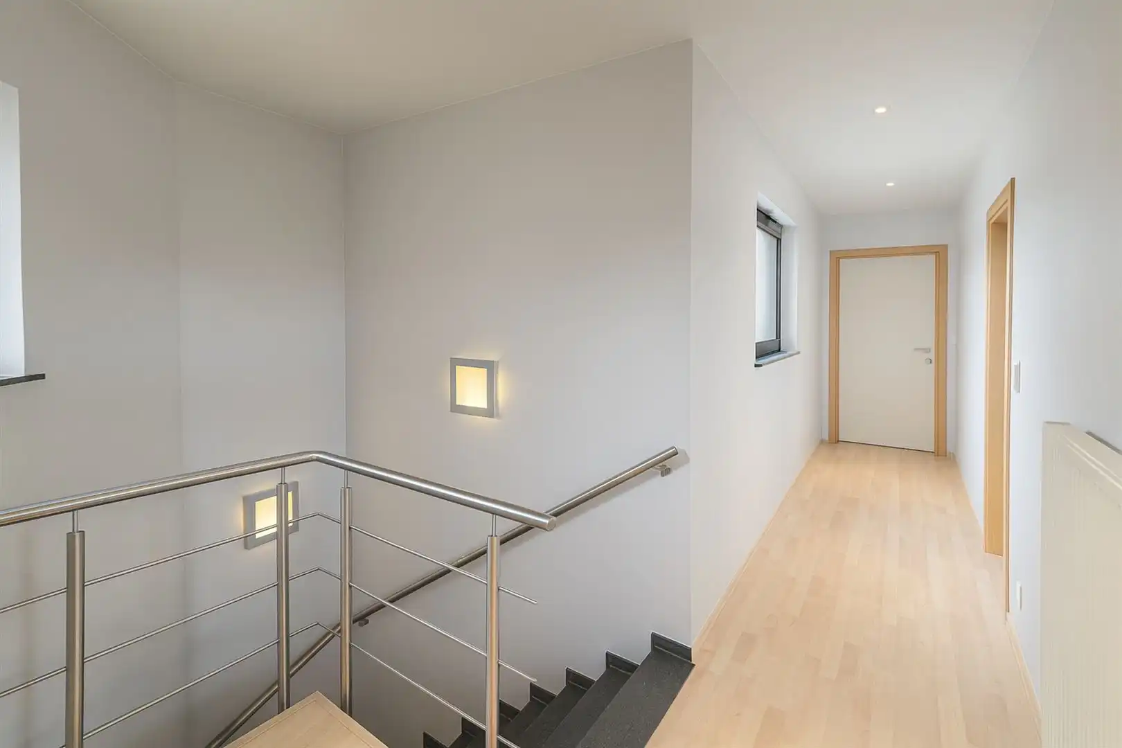 Uniek kantoorgebouw met duplex appartement te koop foto 23