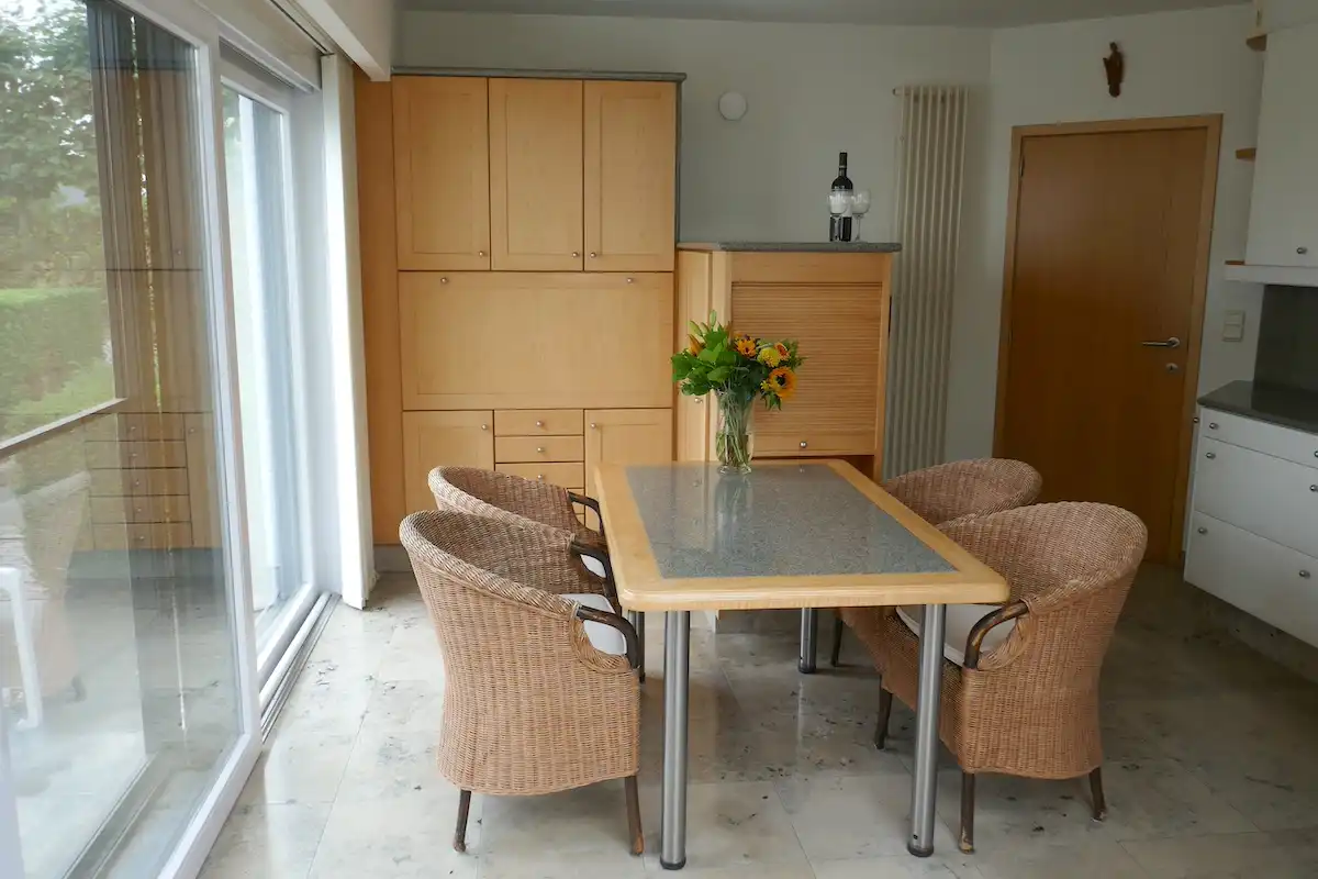 Charmante villa met kangoeroewoning of home office foto 10