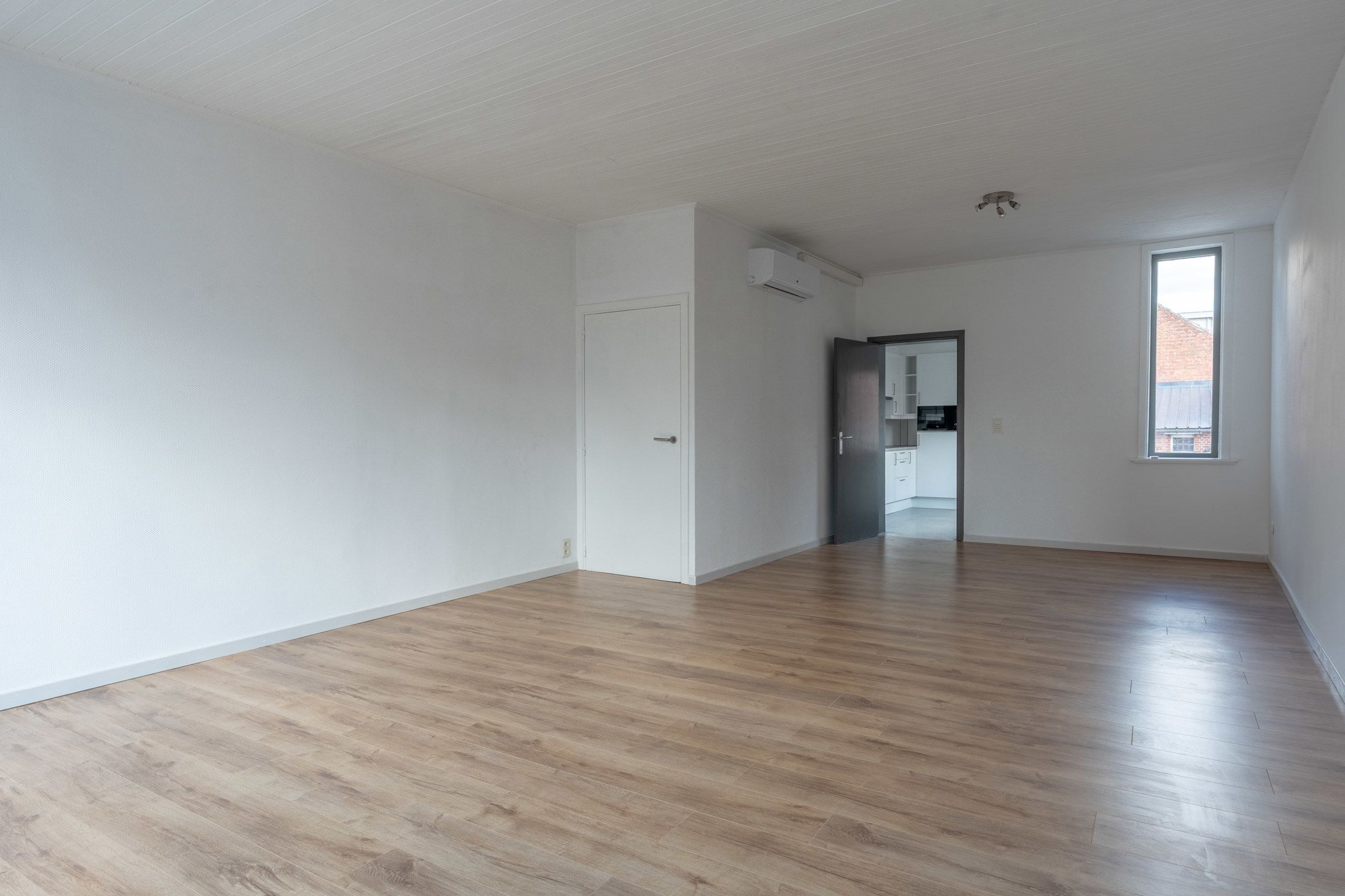 Volledig vernieuwde (2024) 2 slaapkamerwoning  (A label) foto 10