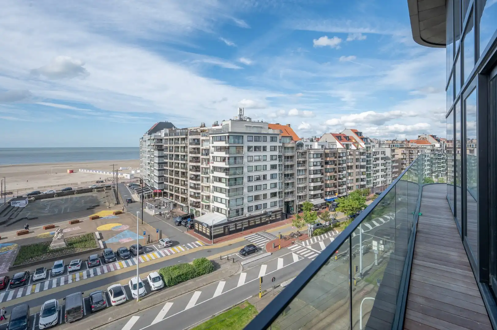 Heldentoren - Duplex genietend van een panoramisch zicht op de kust foto 6