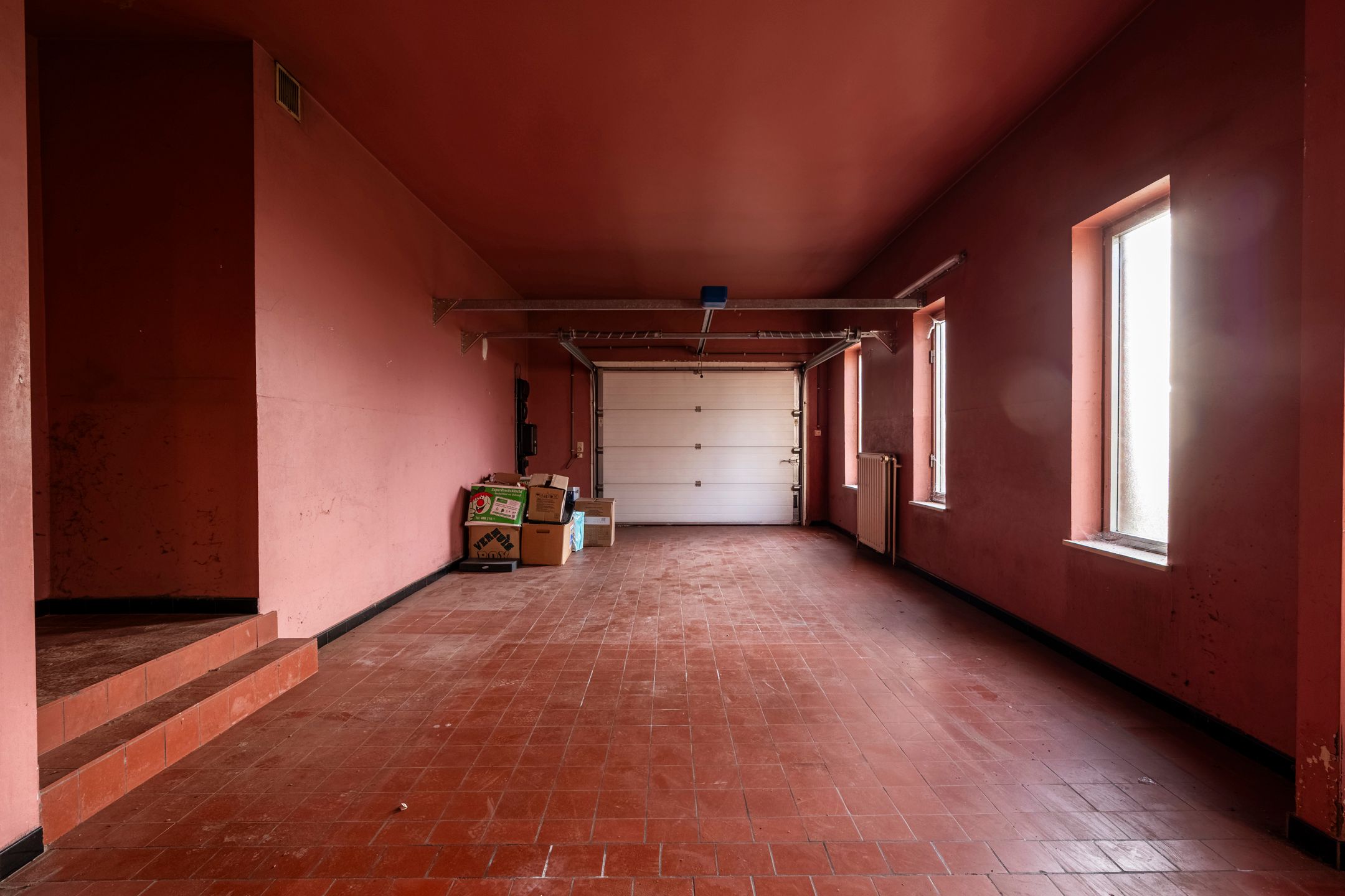 Te renoveren villa met weiland en verkavelingspotentieel foto 14