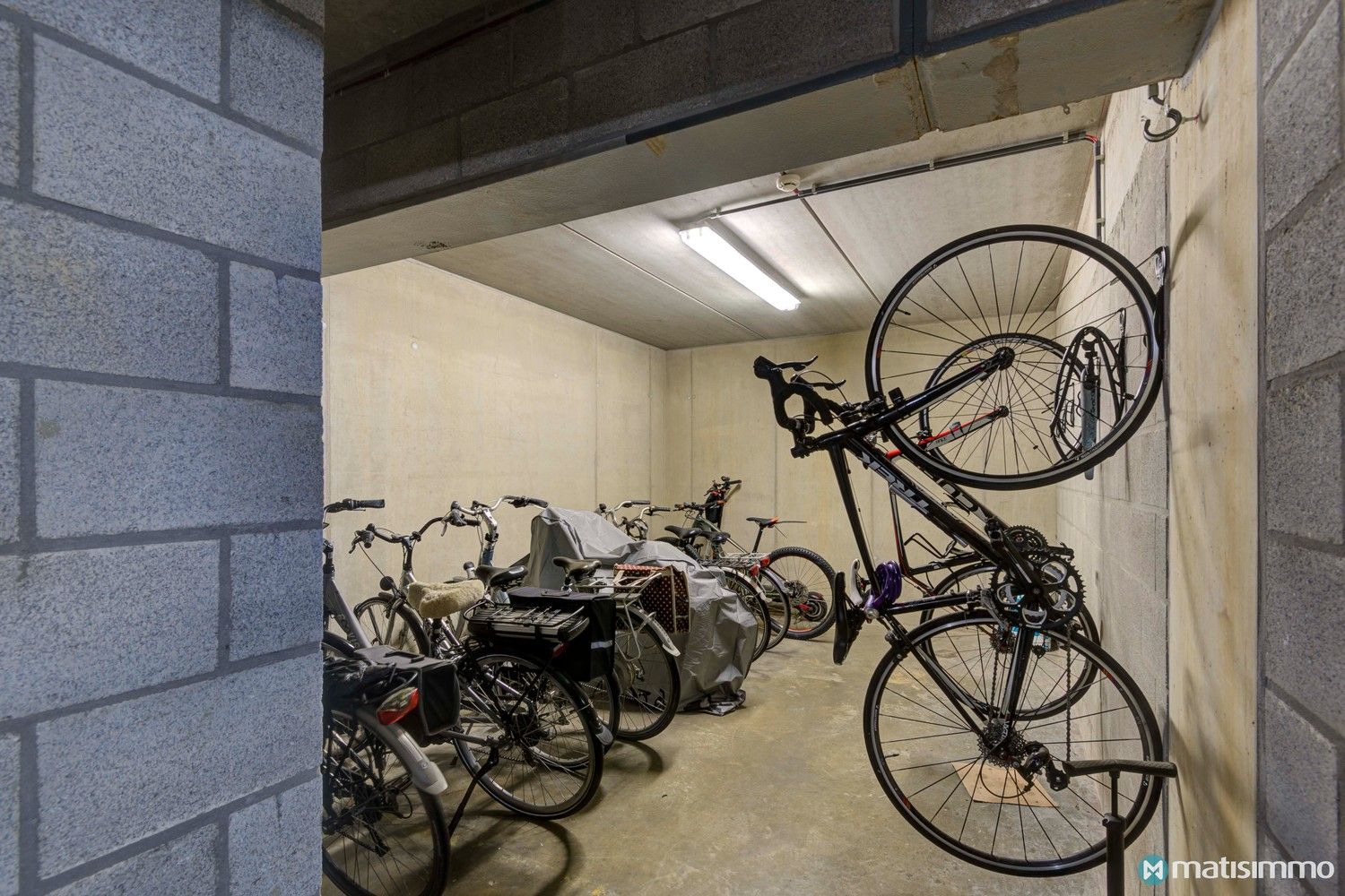 INSTAPKLAAR APPARTEMENT MET 2 SLAAPKAMERS EN 2 RUIME TERRASSEN GELEGEN NABIJ HET CENTRUM VAN BILZEN foto 20