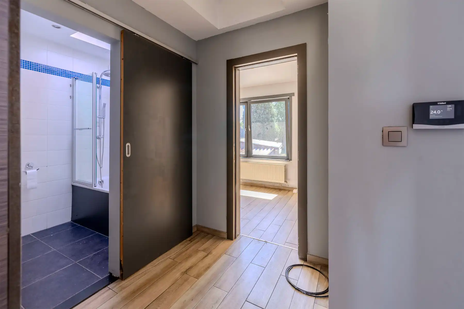 Deels gerenoveerde HOB op een grond van meer 689m² foto 11