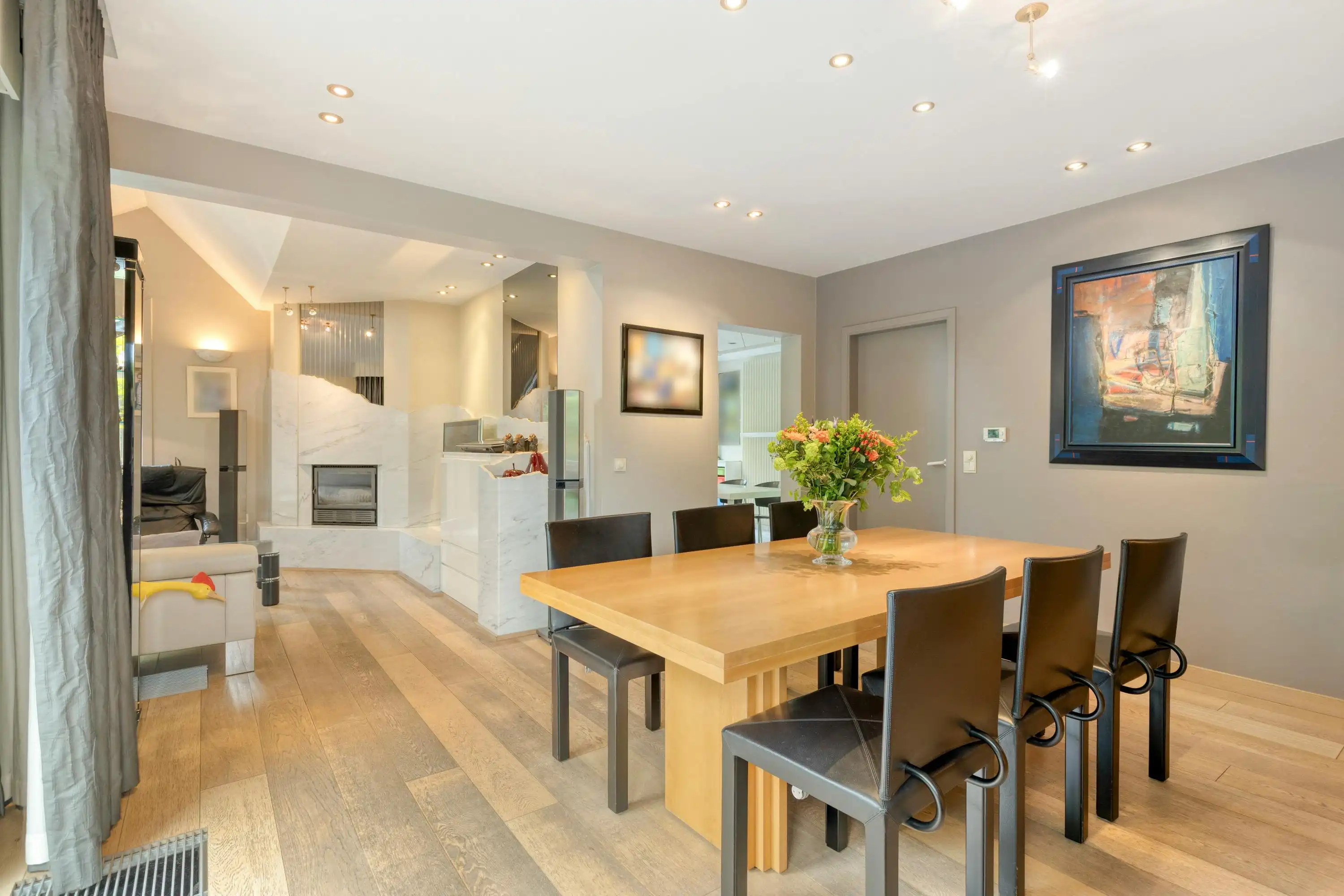 Alleenstaand huis op gunstige ligging te koop in Waregem foto 4