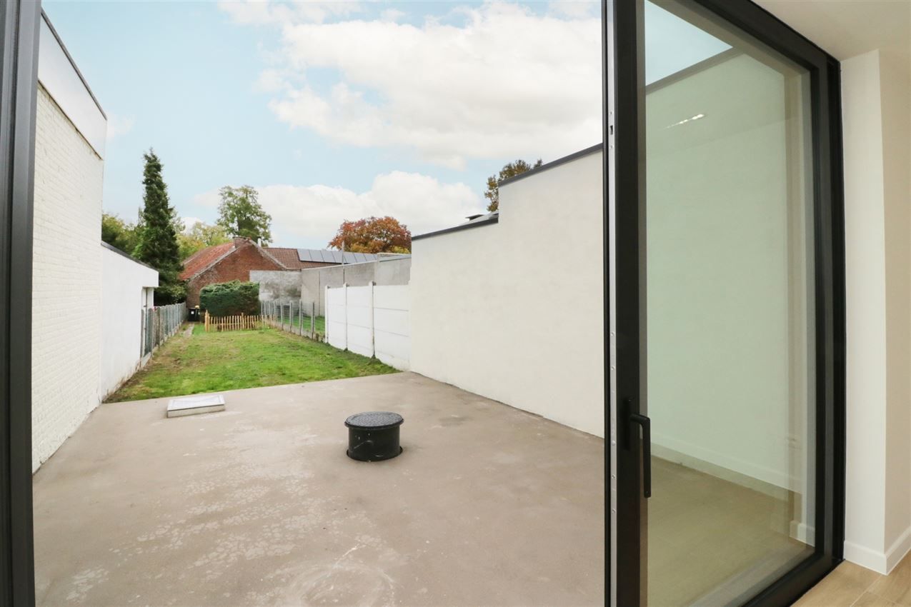 nabij station, label B, gerenoveerd met vergunning foto 20