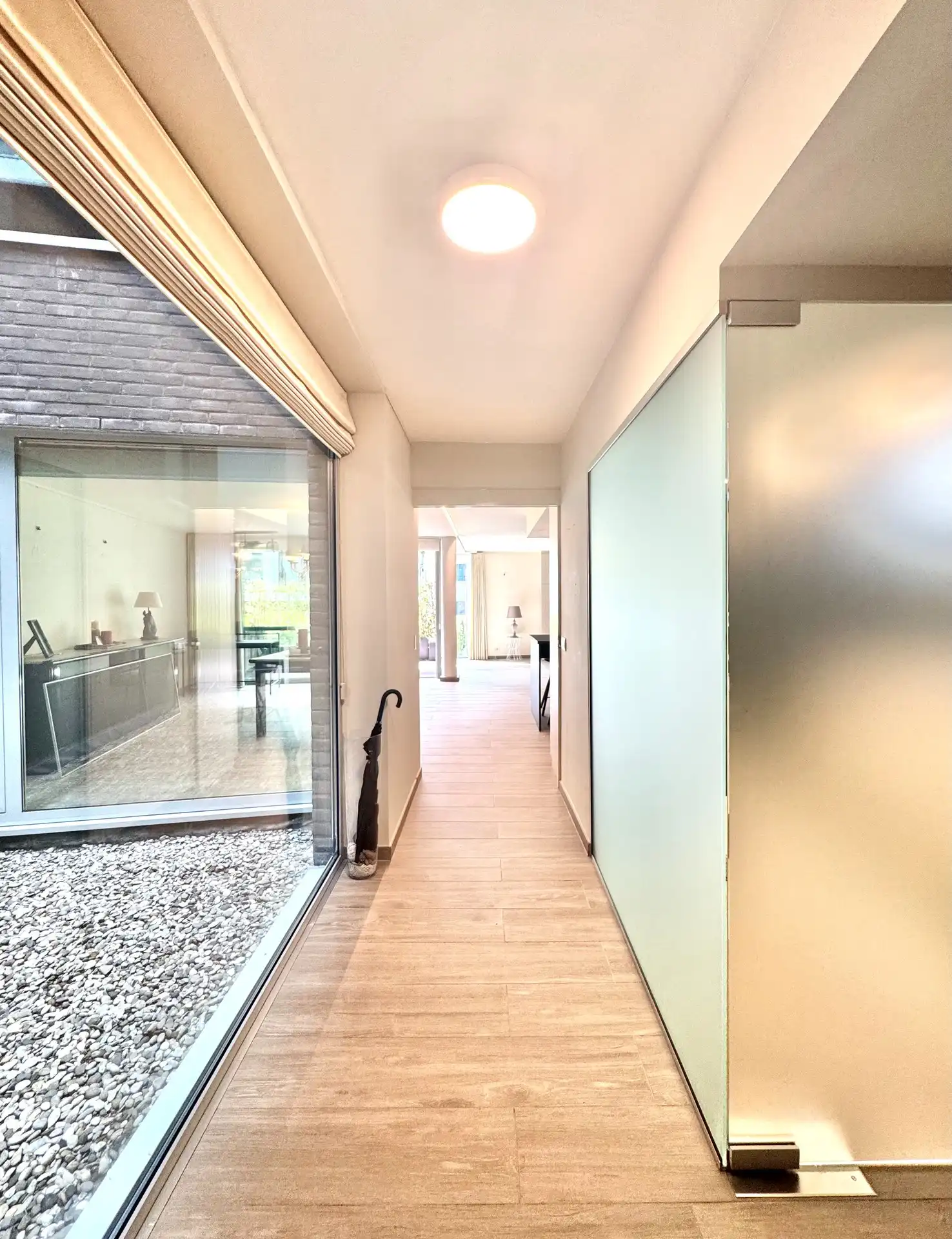 RUIM APPARTEMENT | OVERDEKTE AUTOSTAANPLAATS |TUIN | TERRAS | 130 M² foto 13