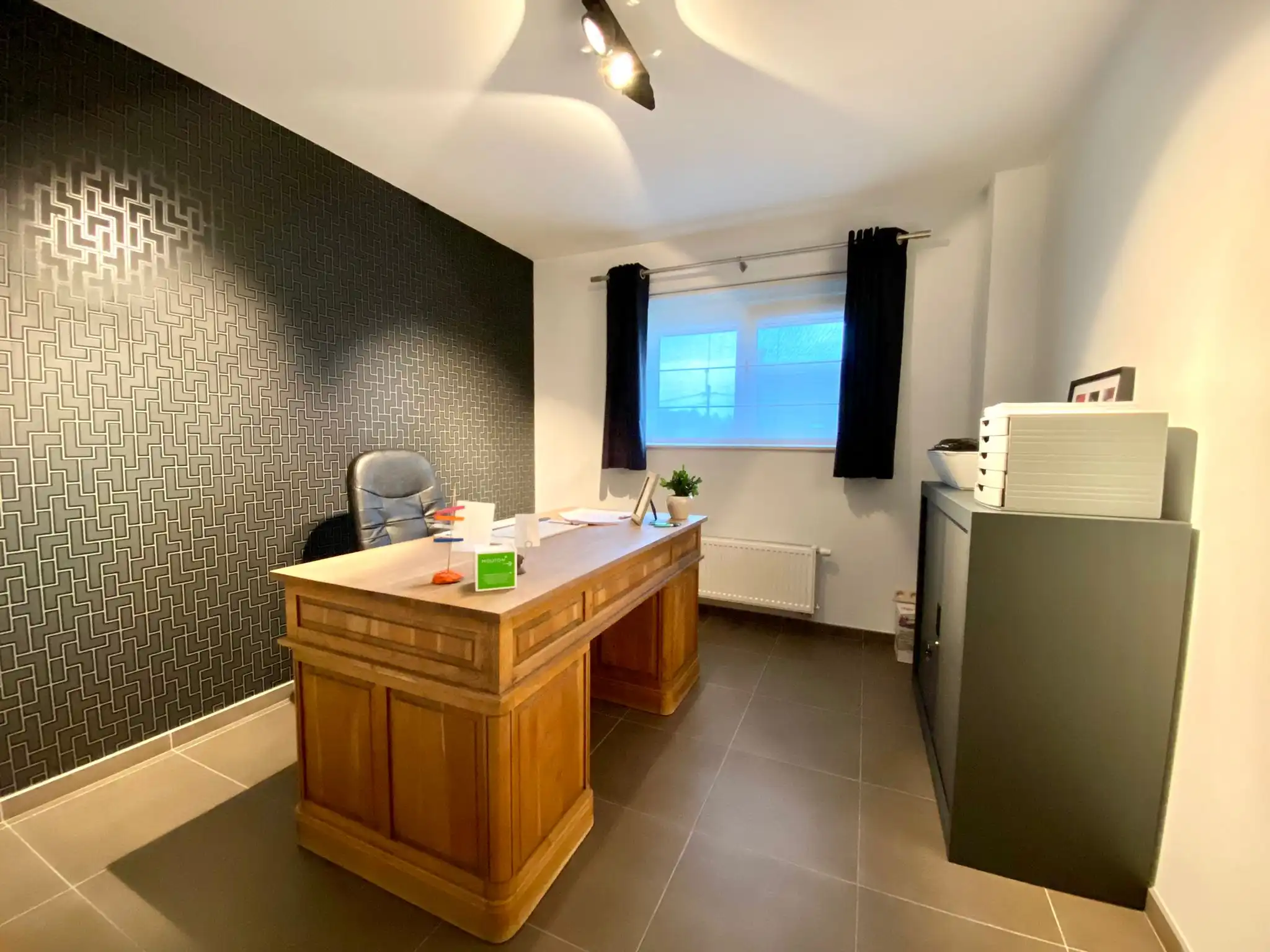 Centraal gelegen woning met drie slaapkamers, garage en tuin foto 6