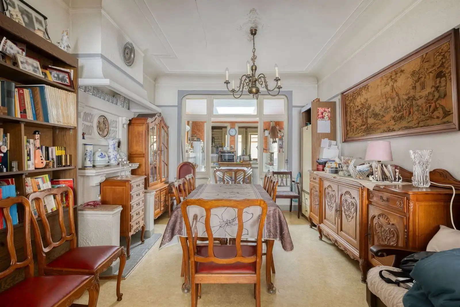 Ruime woning met tuin en inrichtbare zolder foto 7
