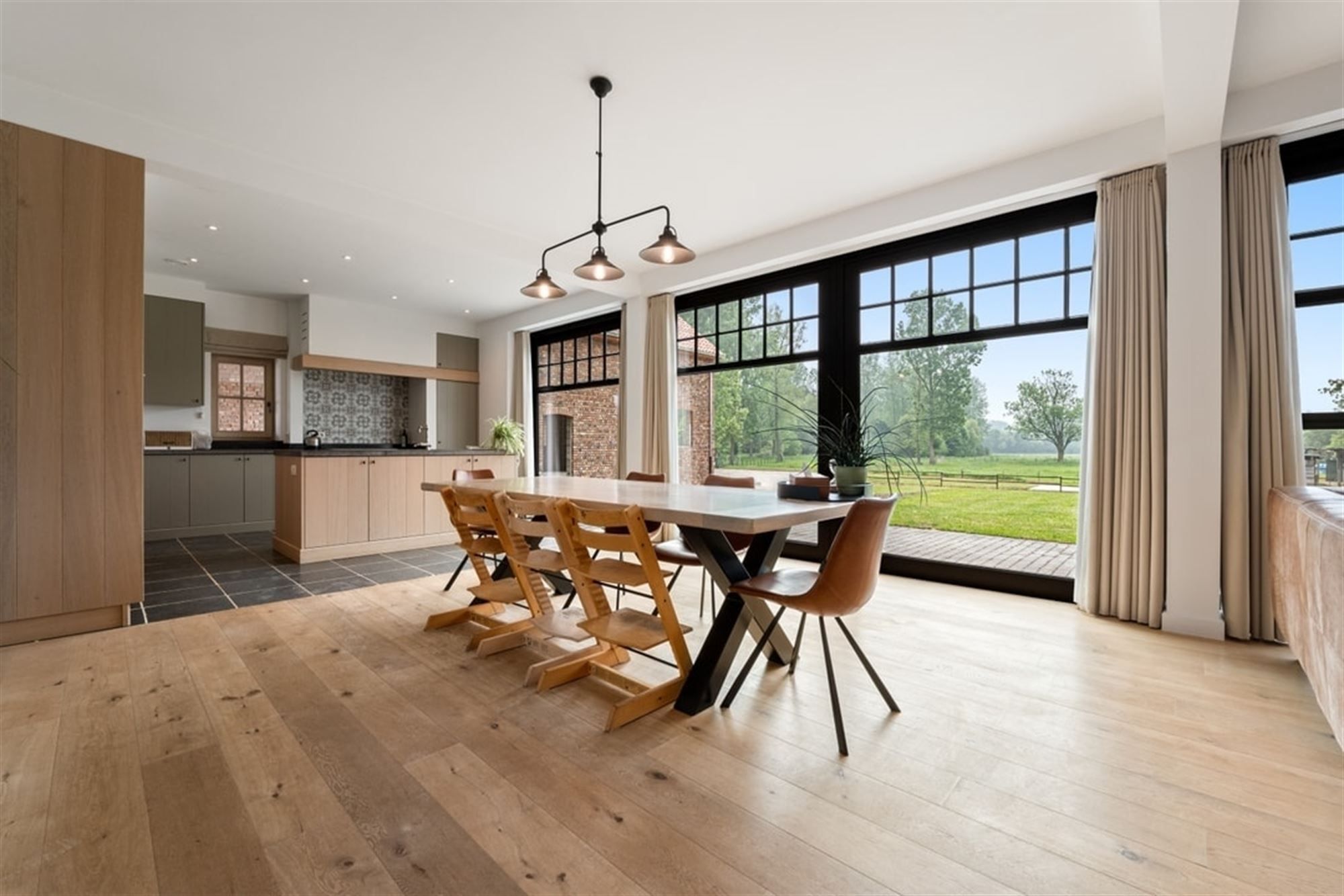 UNIEKE LANDELIJKE GEZINSWONING MET BIJBOUW VAN 320M² OP PRACHTIG PERCEEL  foto 7