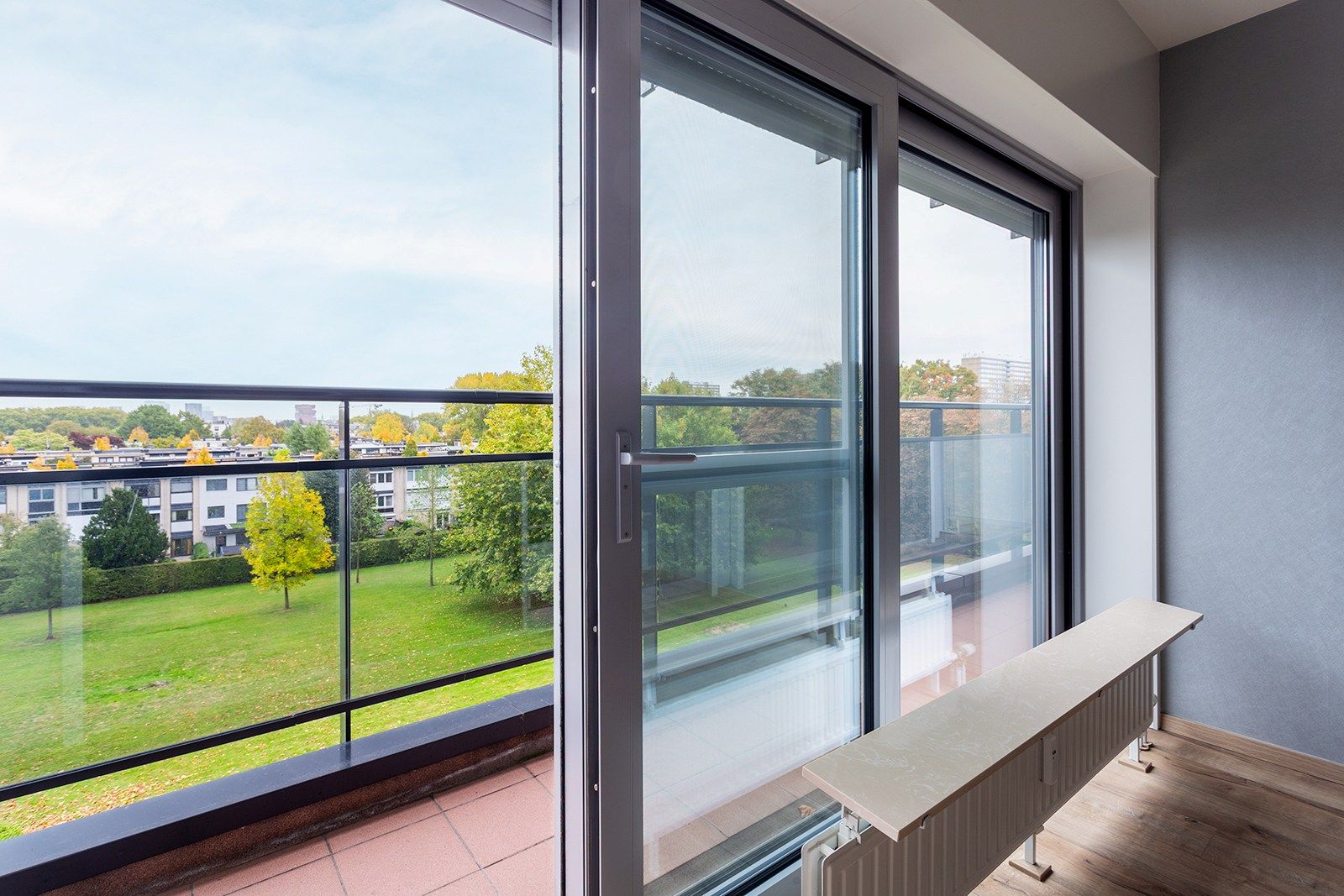 Rustig gelegen 2-slaapkamer appartement met 2 terrassen! foto 12