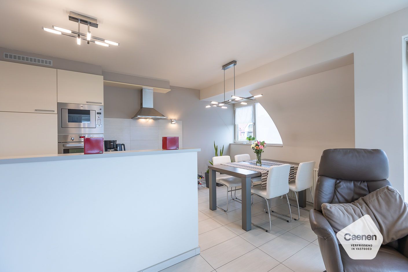 Subliem onderhouden appartement met zolder en garagebox foto 6