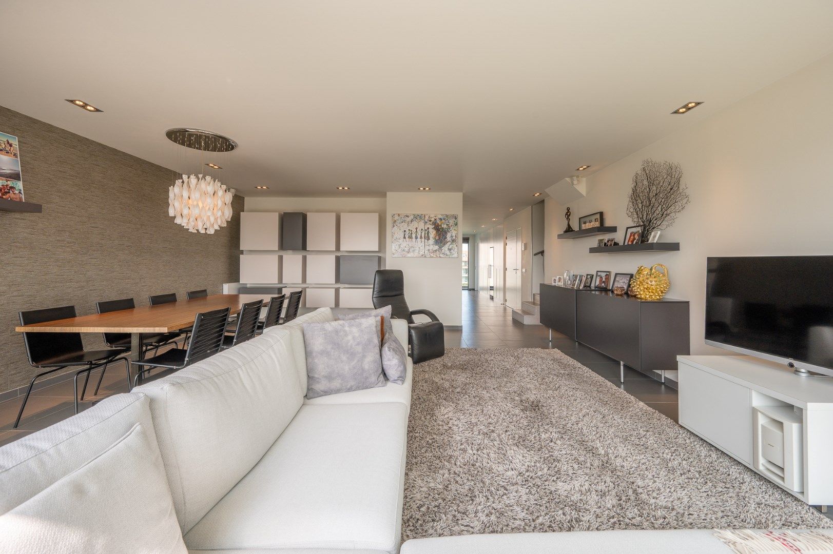 Ruim appartement met 4 slaapkamers in res La Reserve op 100m van het Albertstrand  foto 5