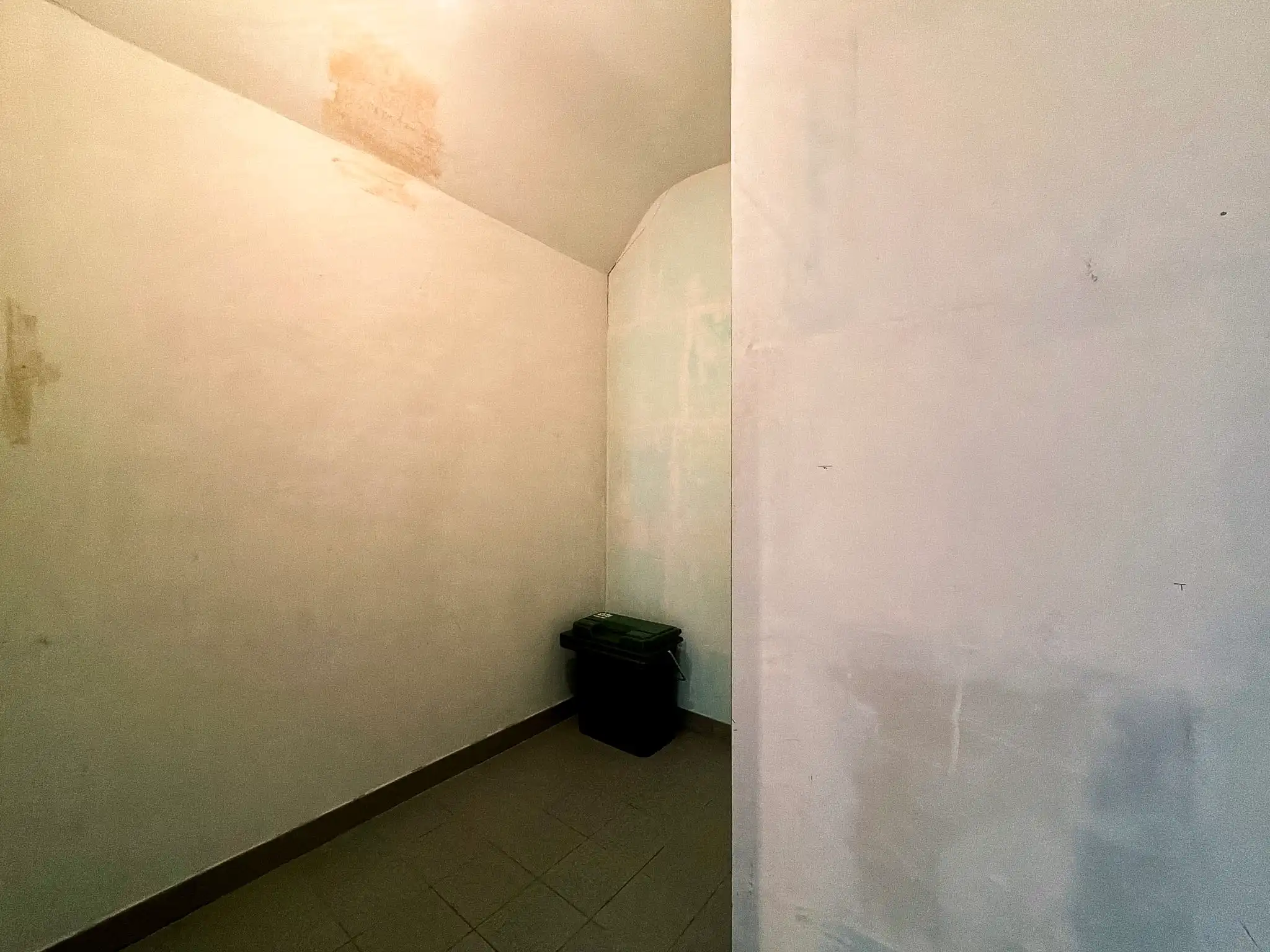 Centraal gelegen 1-slpk appartement te huur in Wetteren foto 5