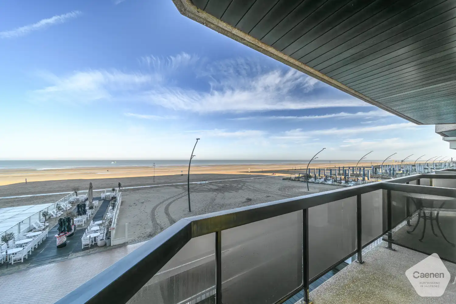 Luxueus gerenoveerd appartement met frontaal zeezicht – Residentie Château Soutard foto {{pictureIndex}}