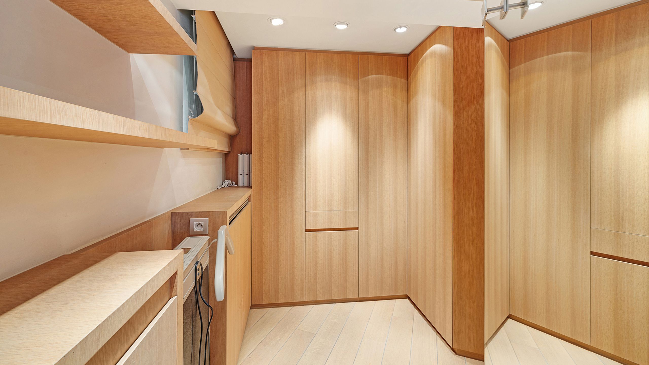 Prachtig HOEKAPPARTEMENT in een elegante villaresidentie... foto 17