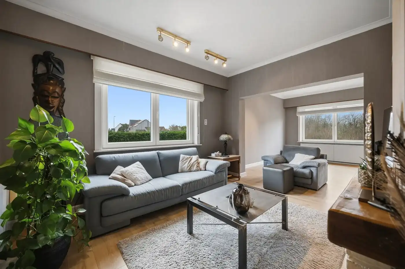 Instapklare woning met handelspand op een goede locatie foto 2