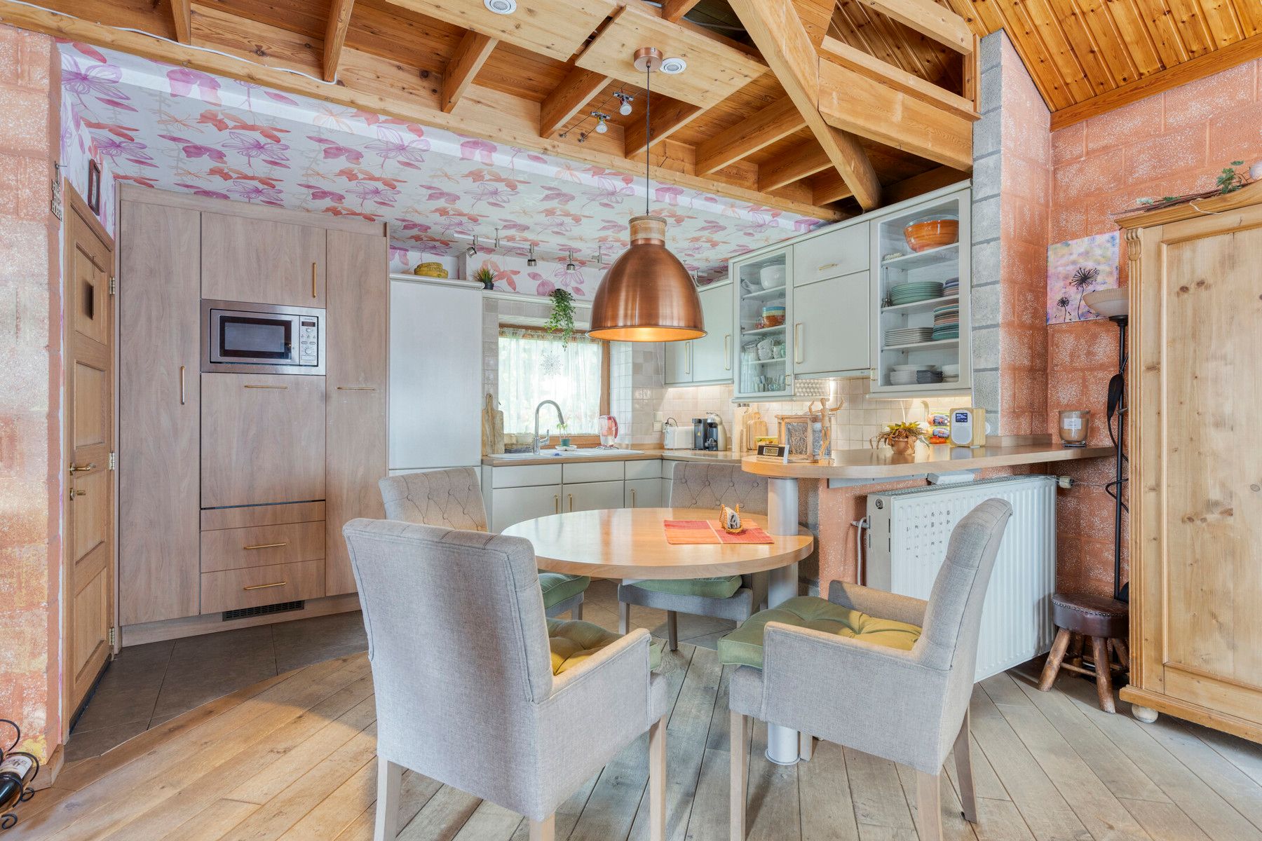 Uitstekend gelegen villa met prachtig vergezicht foto 6