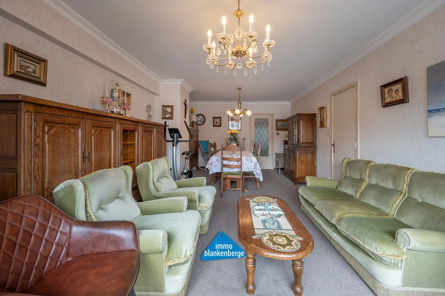 Ruim en lichtrijk appartement met open zicht op de Grote Markt van Blankenberge foto 7