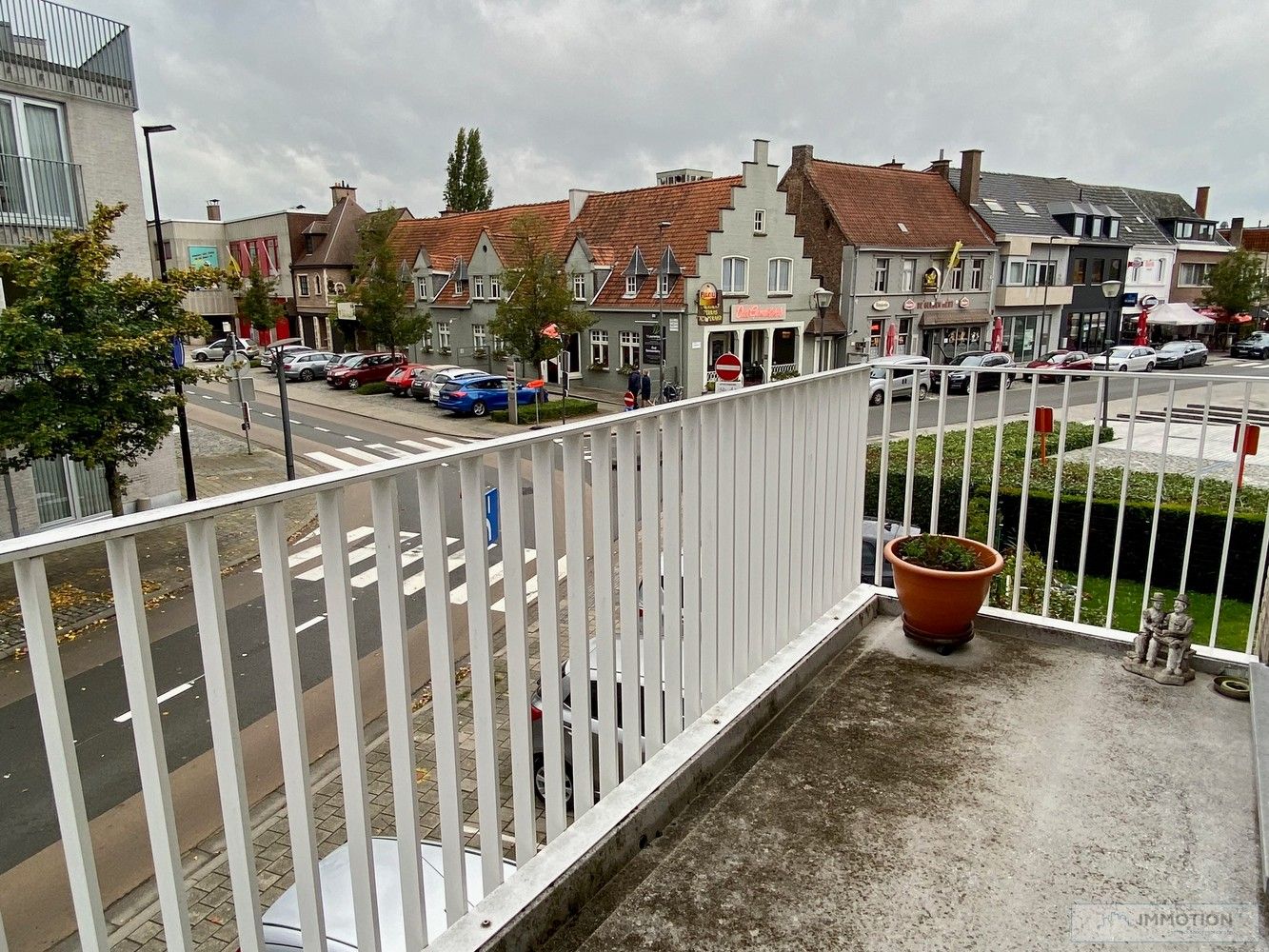 Groot appartement in centrum Kuurne met zuidelijk terras en parkeerplaats foto 7
