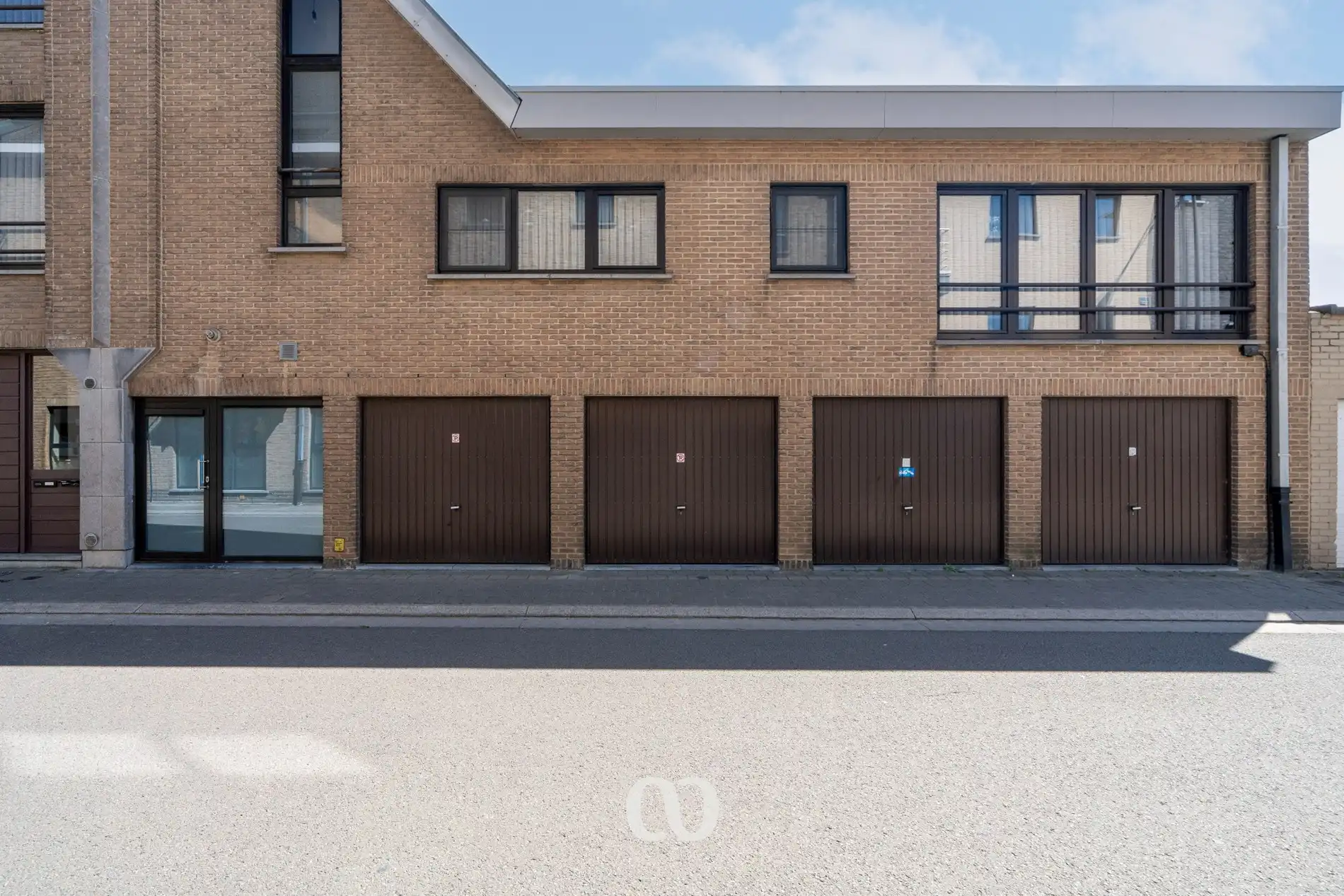 Instapklaar appartement met groot terras foto 16