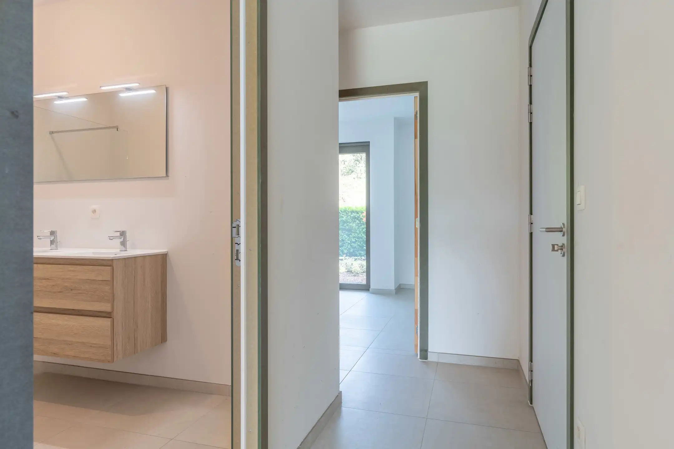 Knap energiezuinig appartement met tof terras foto 4