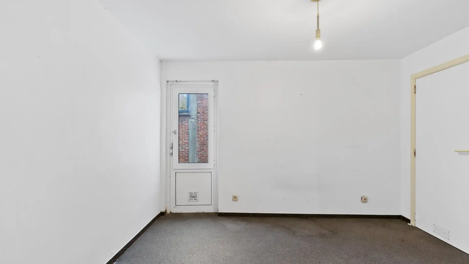 Charmante stadswoning met veel potentieel vlakbij het centrum van Hasselt foto 8