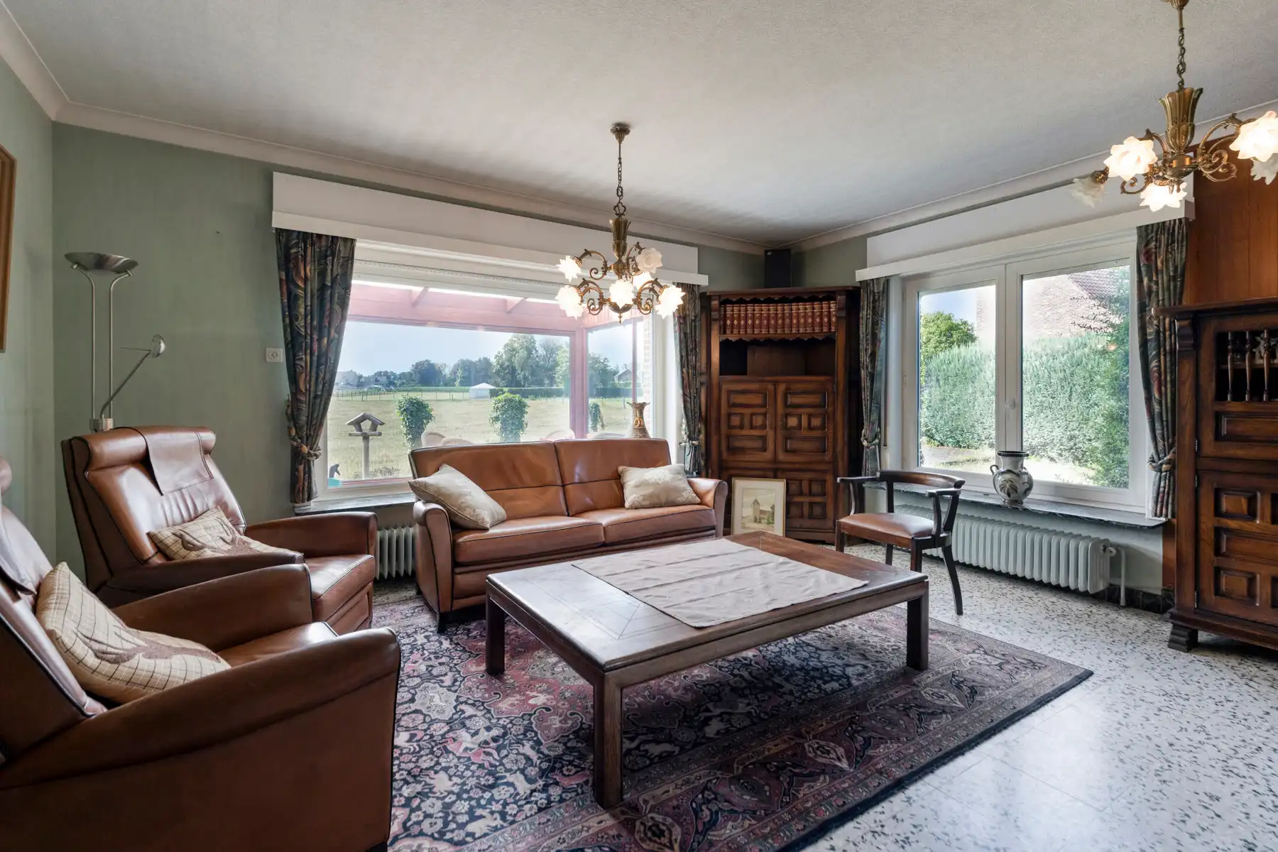 Te renoveren villa met prachtig uitzicht! foto 6