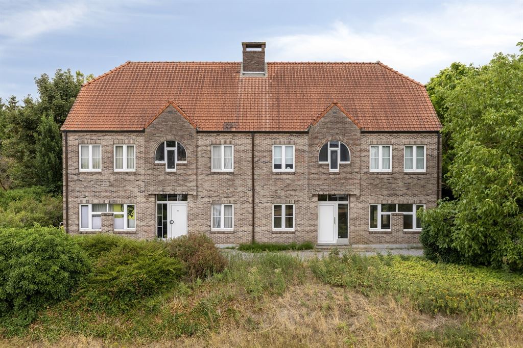 Twee ruime, te renoveren, woningen te koop!  foto 7