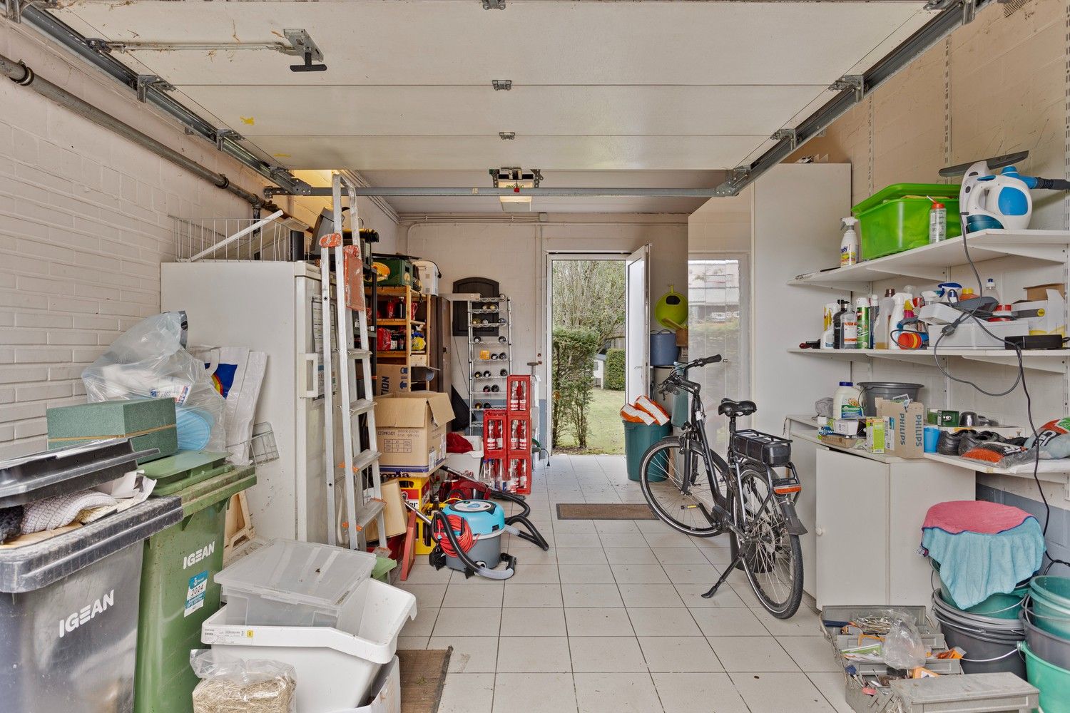 Ruime instapklare gezinswoning met leuke privatieve tuin te Mortsel foto 30