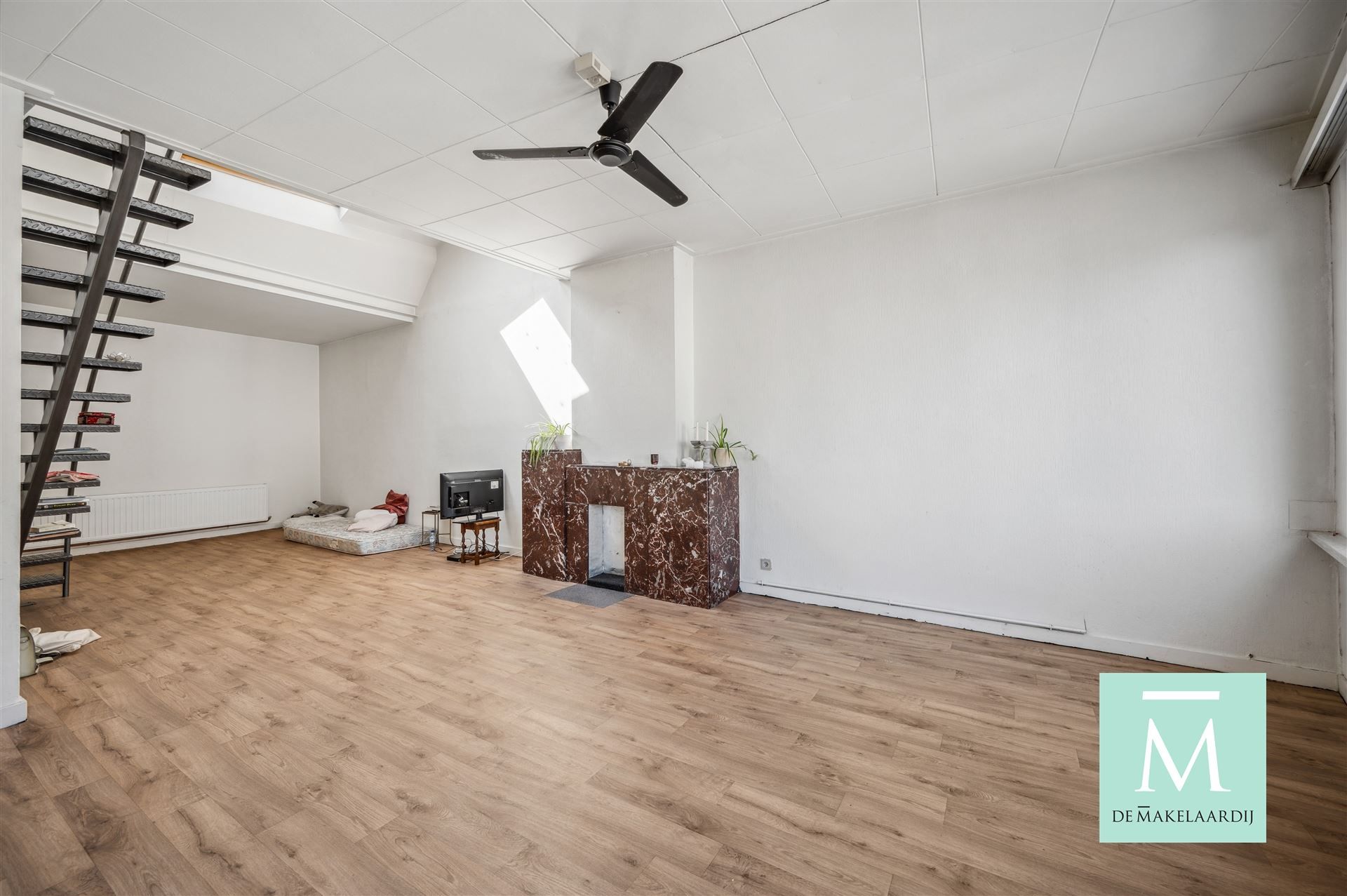 Appartementsgebouw met handelspand op het gelijkvloers foto 6